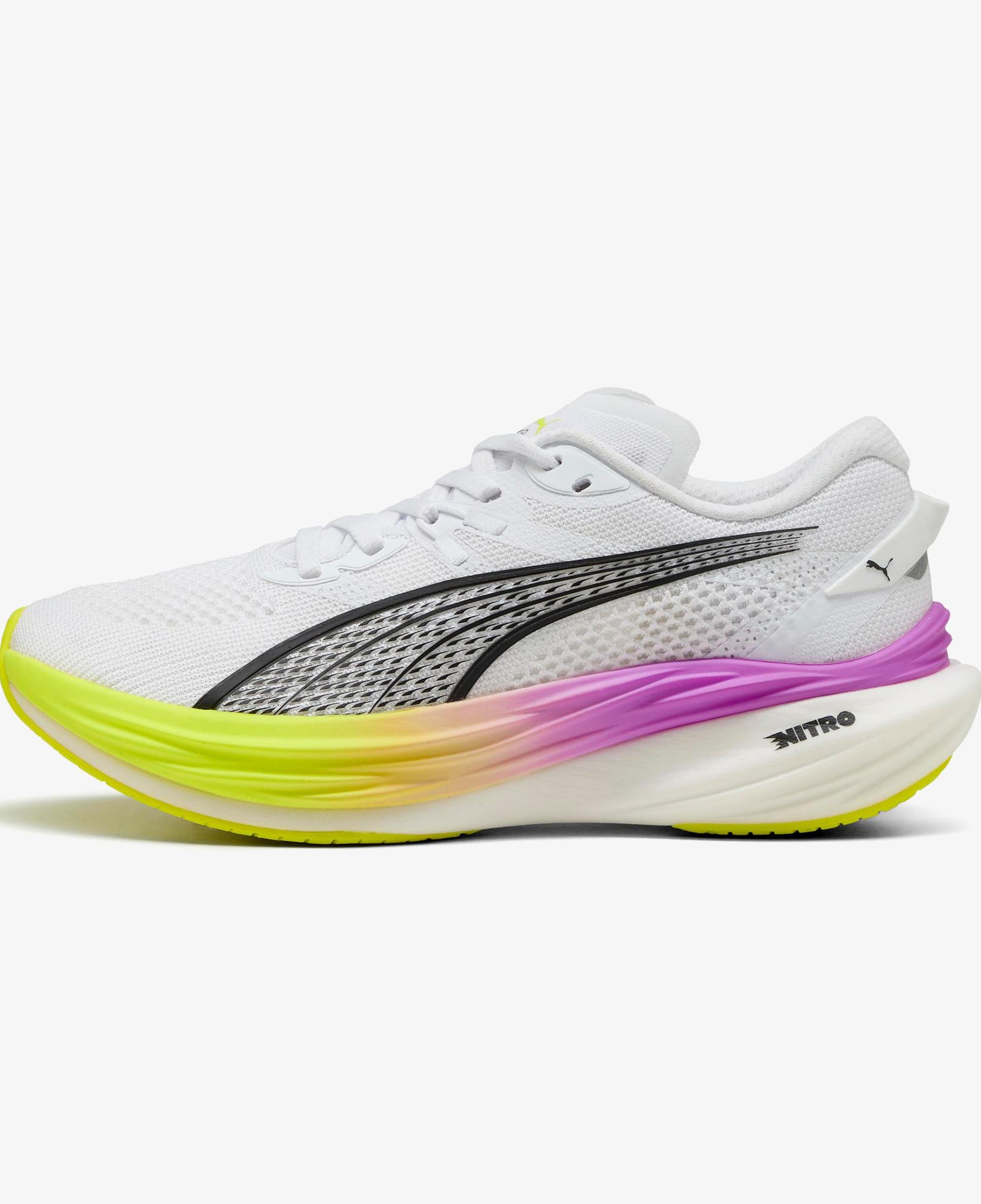Puma Deviate Nitro 3 Kadın Beyaz Koşu Ayakkabısı