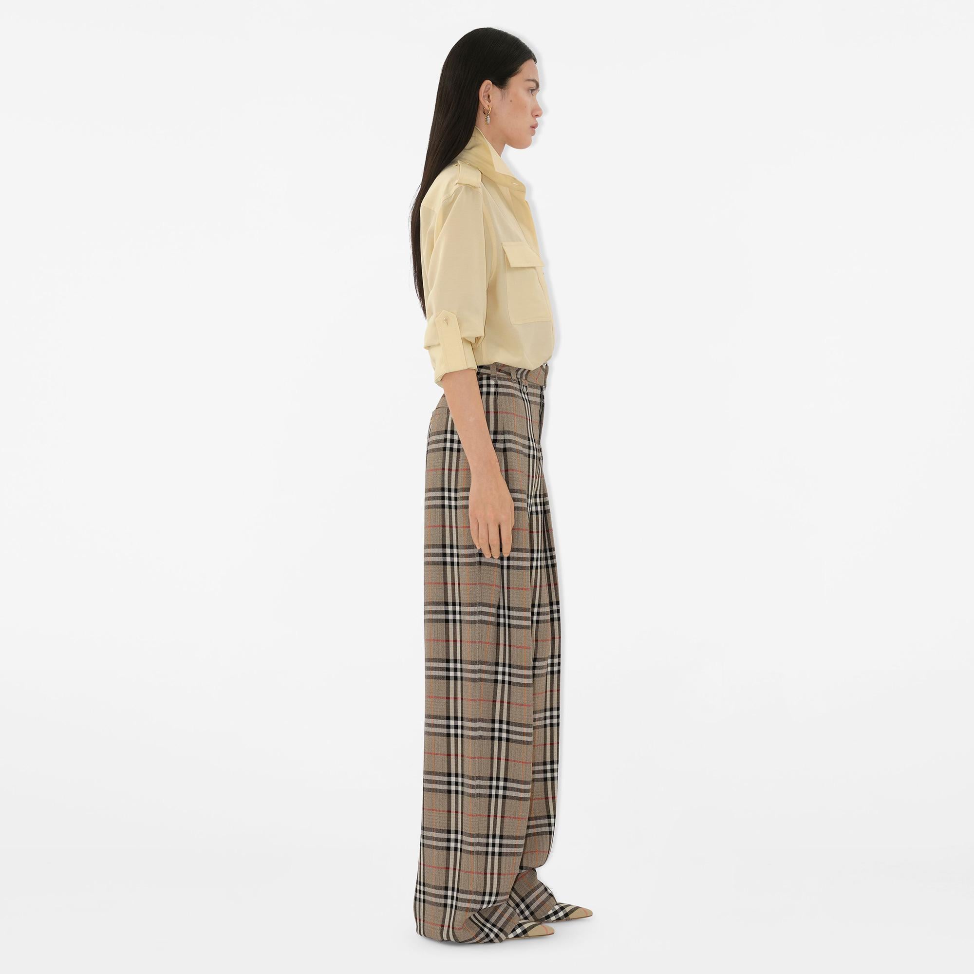 Burberry Kadın Gri Pantolon