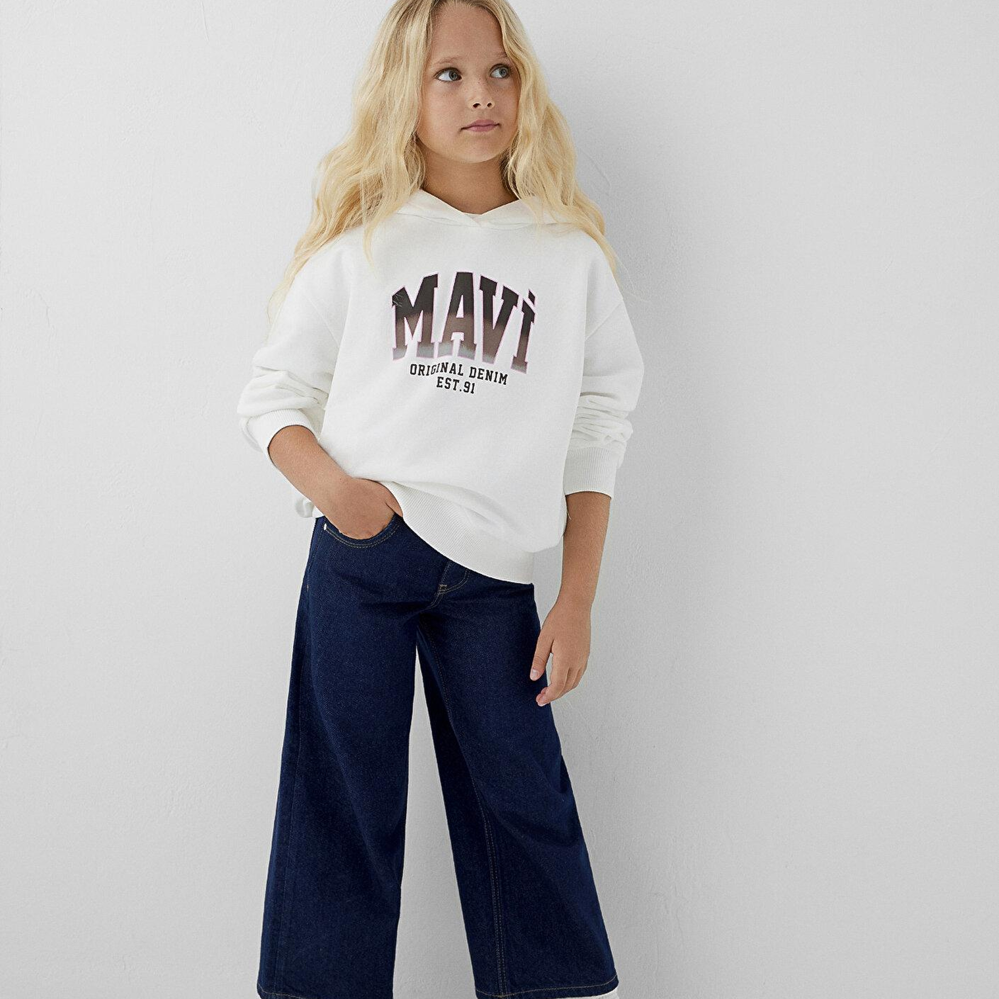 Mavi Mavi Logo Baskılı Kapüşonlu Ekru Sweatshirt 7S10179-70057