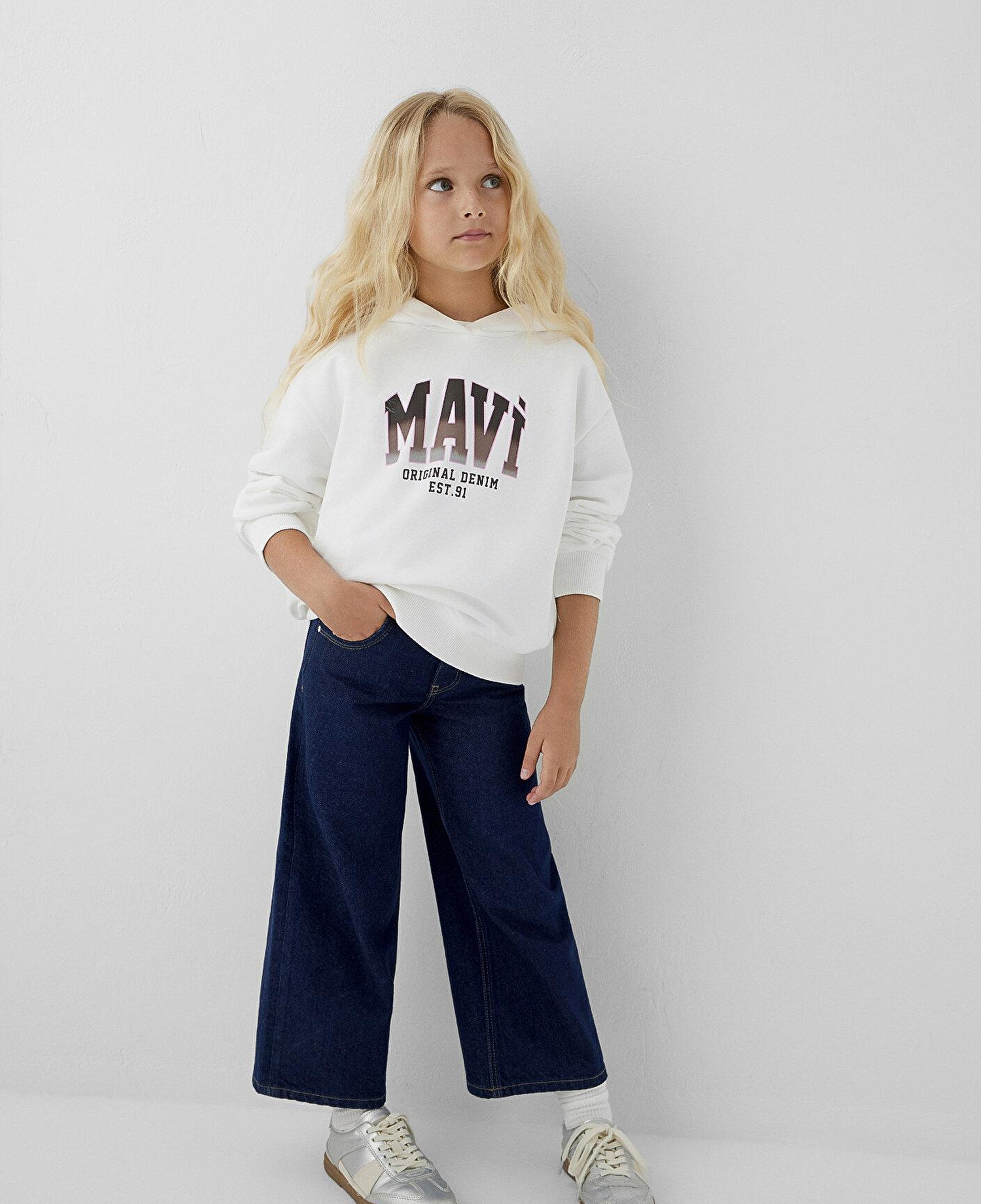Mavi Mavi Logo Baskılı Kapüşonlu Ekru Sweatshirt 7S10179-70057