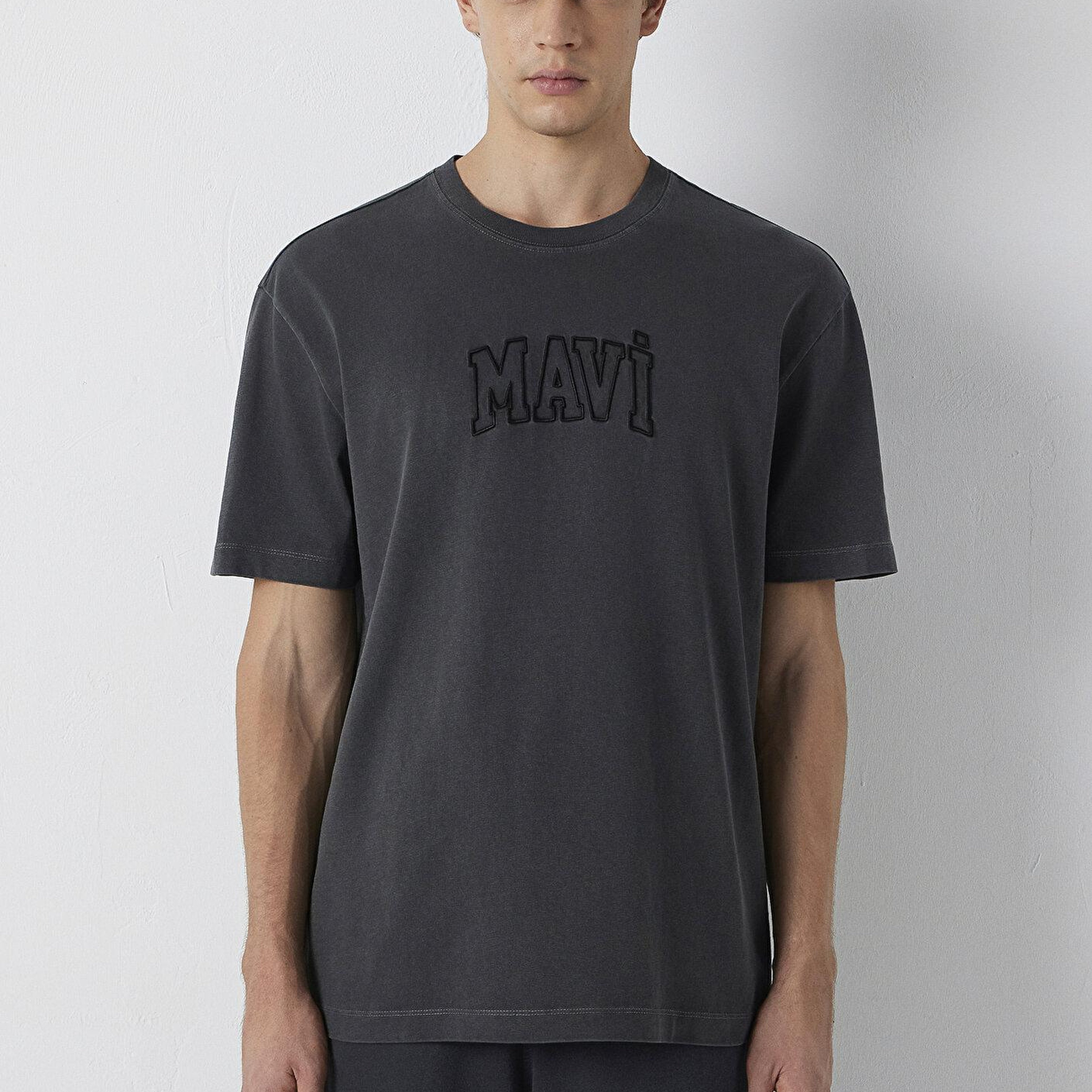 Mavi Mavi Logo Baskılı Antrasit Tişört Loose Fit / Bol Rahat Kesim 0613564-70087