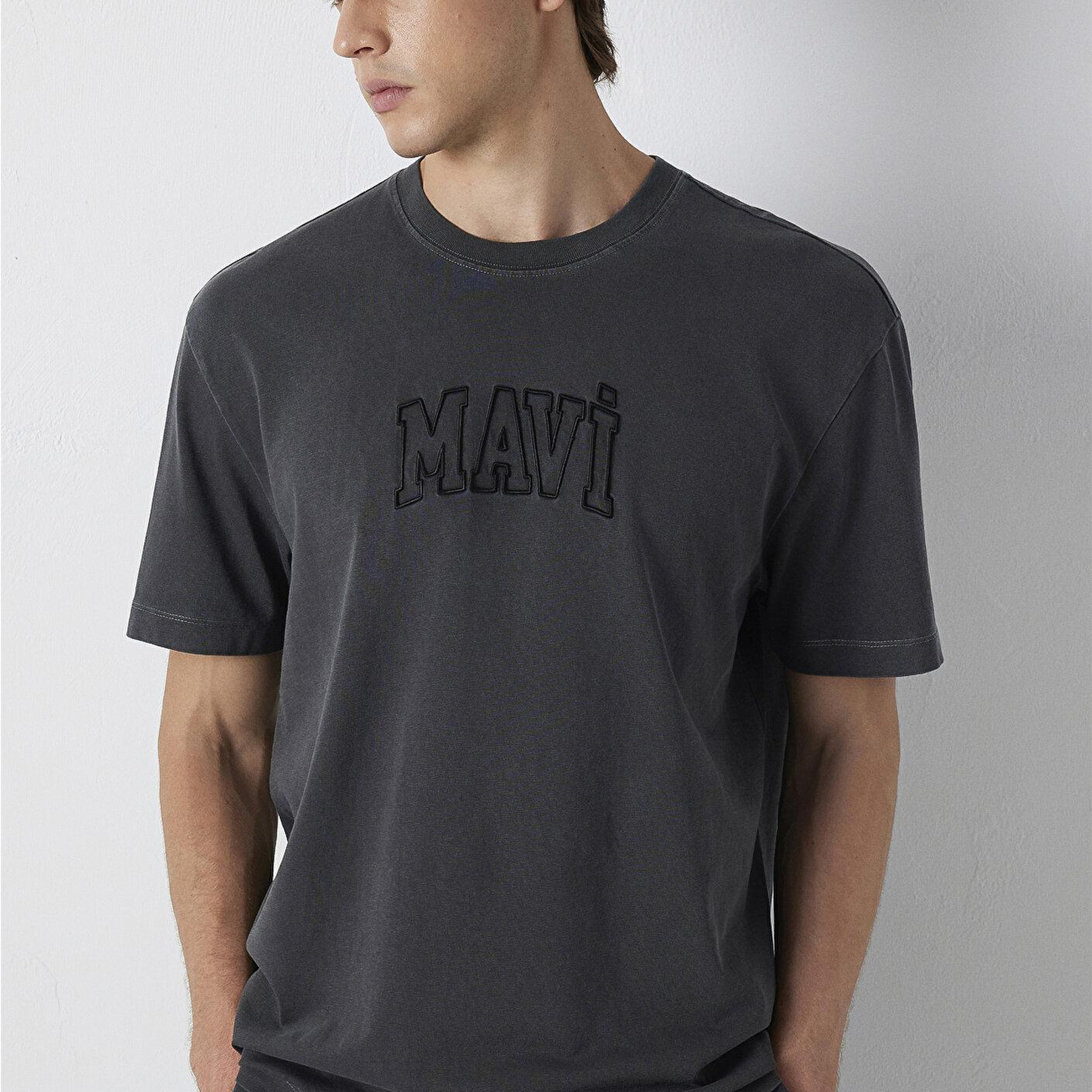 Mavi Mavi Logo Baskılı Antrasit Tişört Loose Fit / Bol Rahat Kesim 0613564-70087