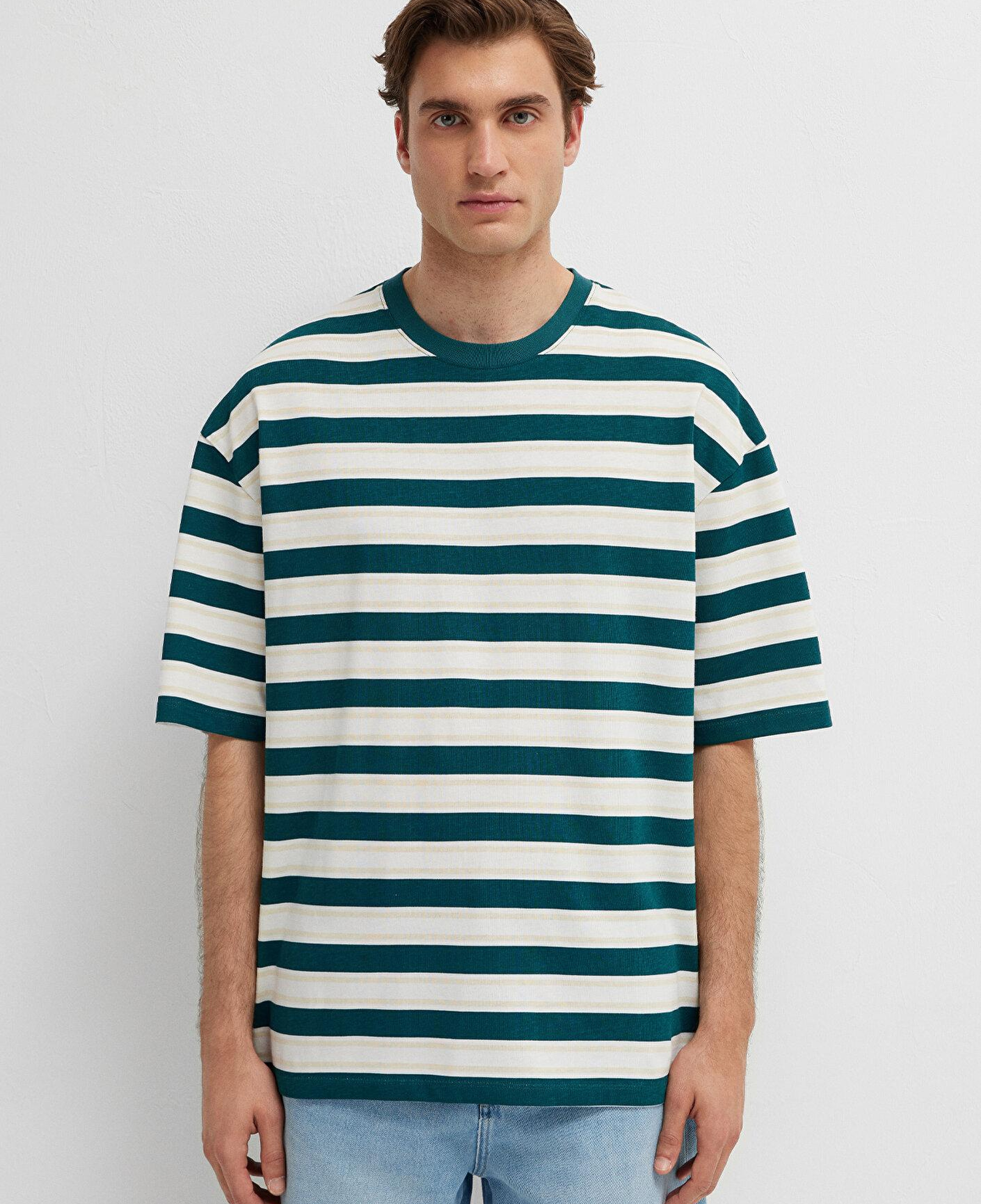 Mavi Çizgili Tişört Oversize / Geniş Kesim 0613505-70057