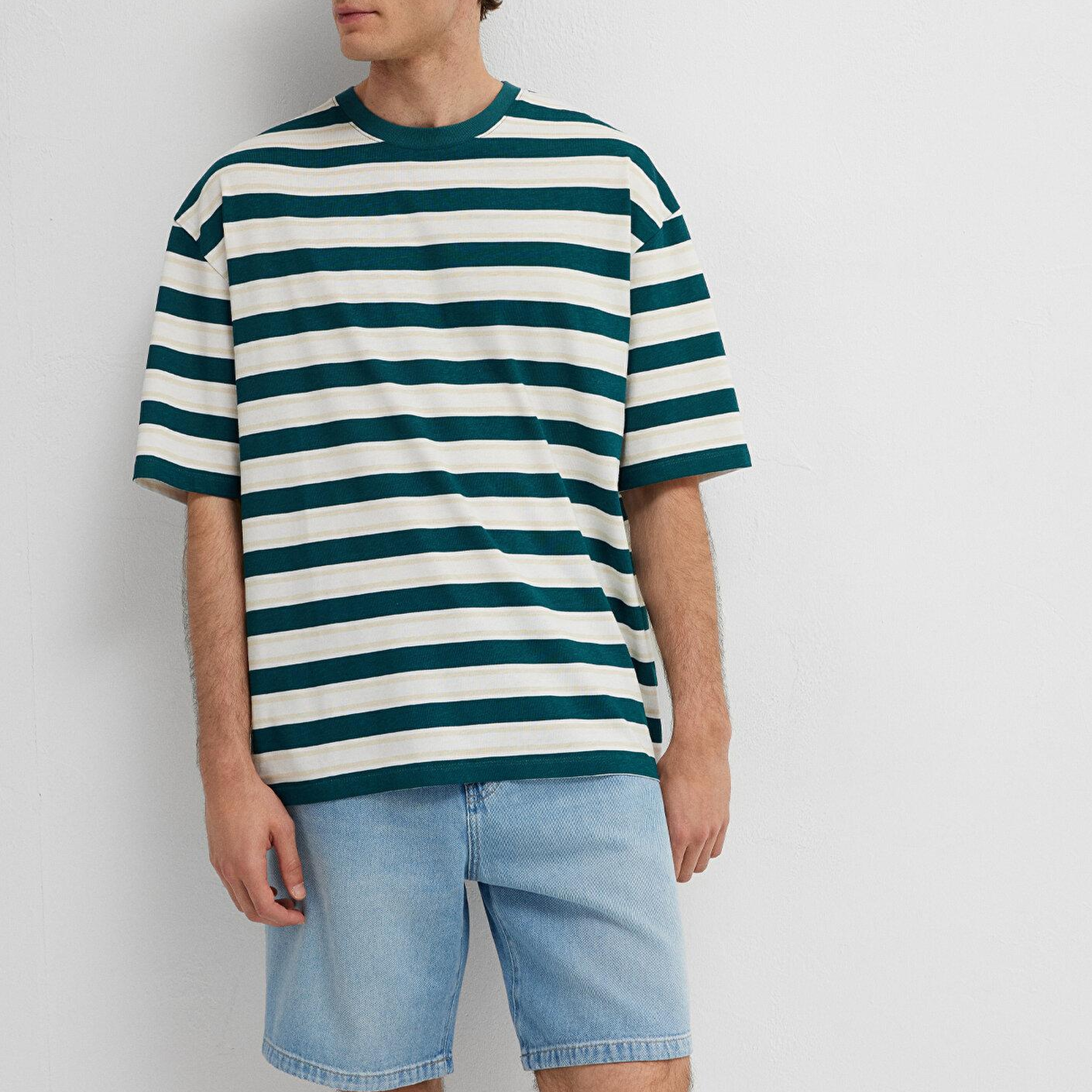 Mavi Çizgili Tişört Oversize / Geniş Kesim 0613505-70057