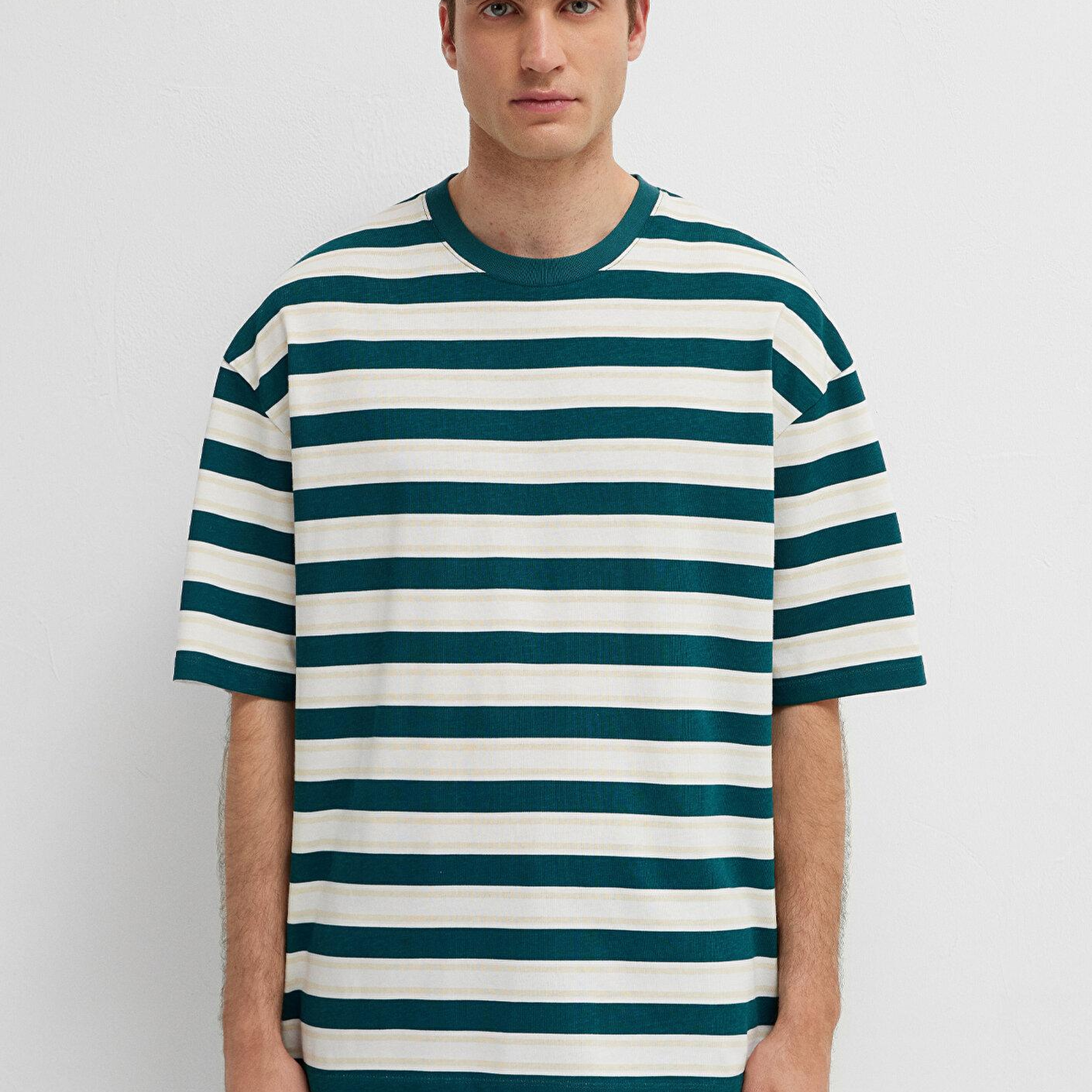 Mavi Çizgili Tişört Oversize / Geniş Kesim 0613505-70057
