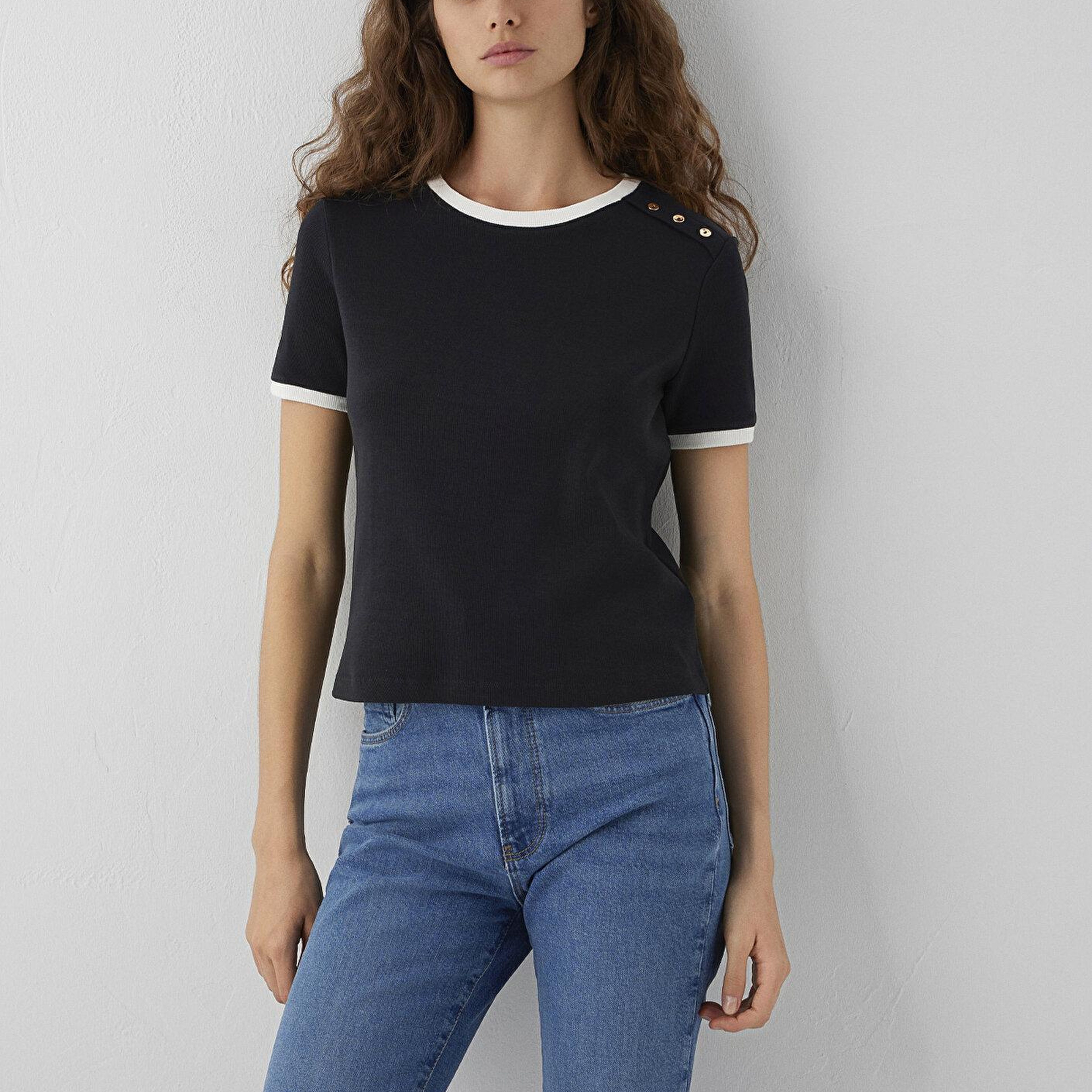 Mavi Siyah Tişört Regular Fit / Normal Kesim 1614124-900