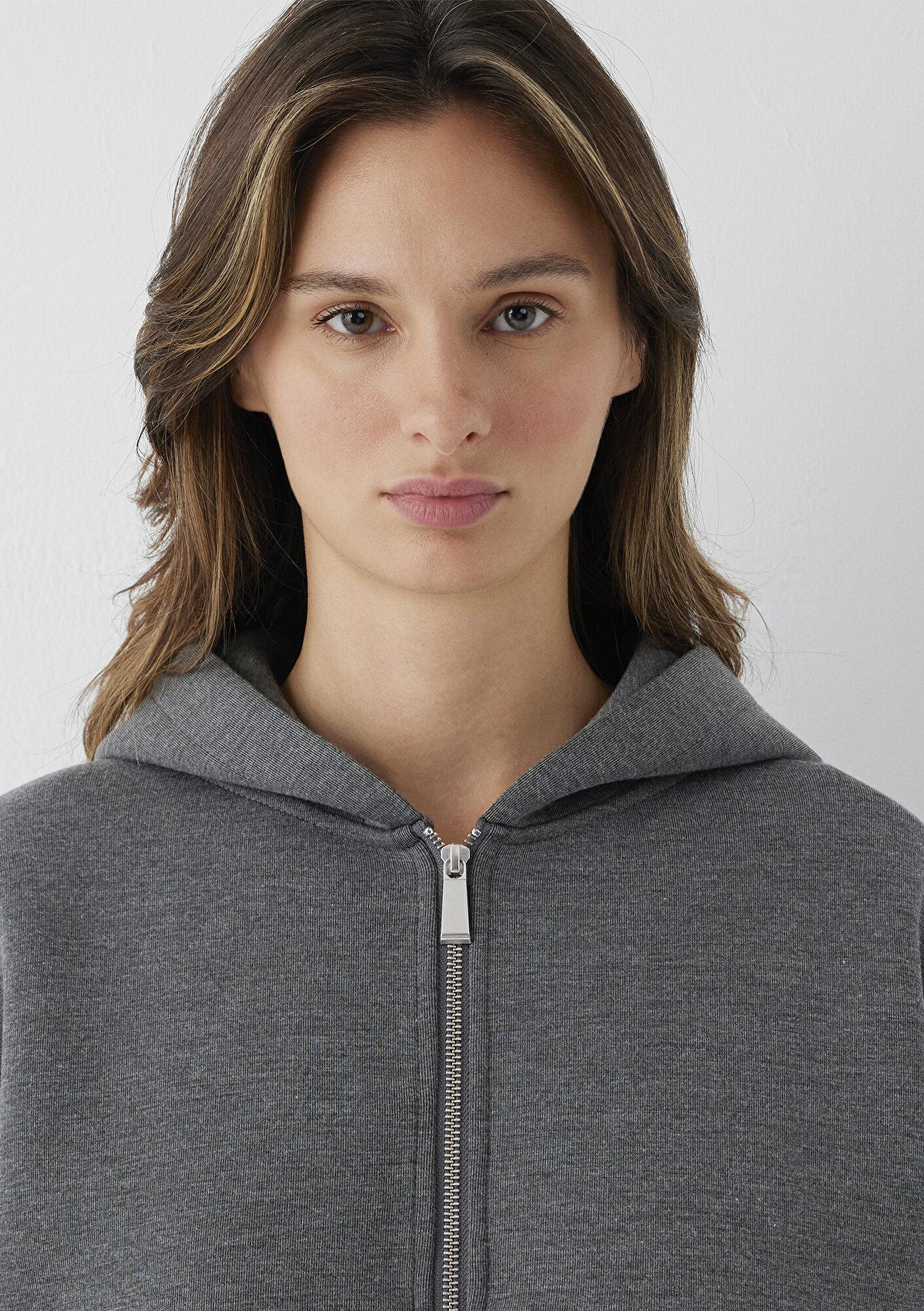 Mavi Kapüşonlu Fermuarlı Gri Sweatshirt 1S10551-87829