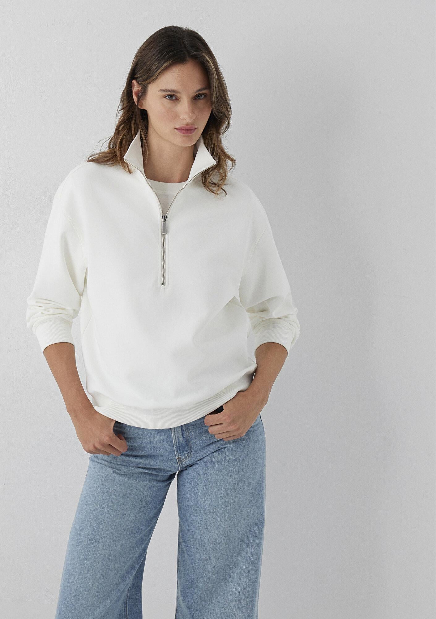 Mavi Yarı Fermuarlı Beyaz Sweatshirt 1S10572-83043