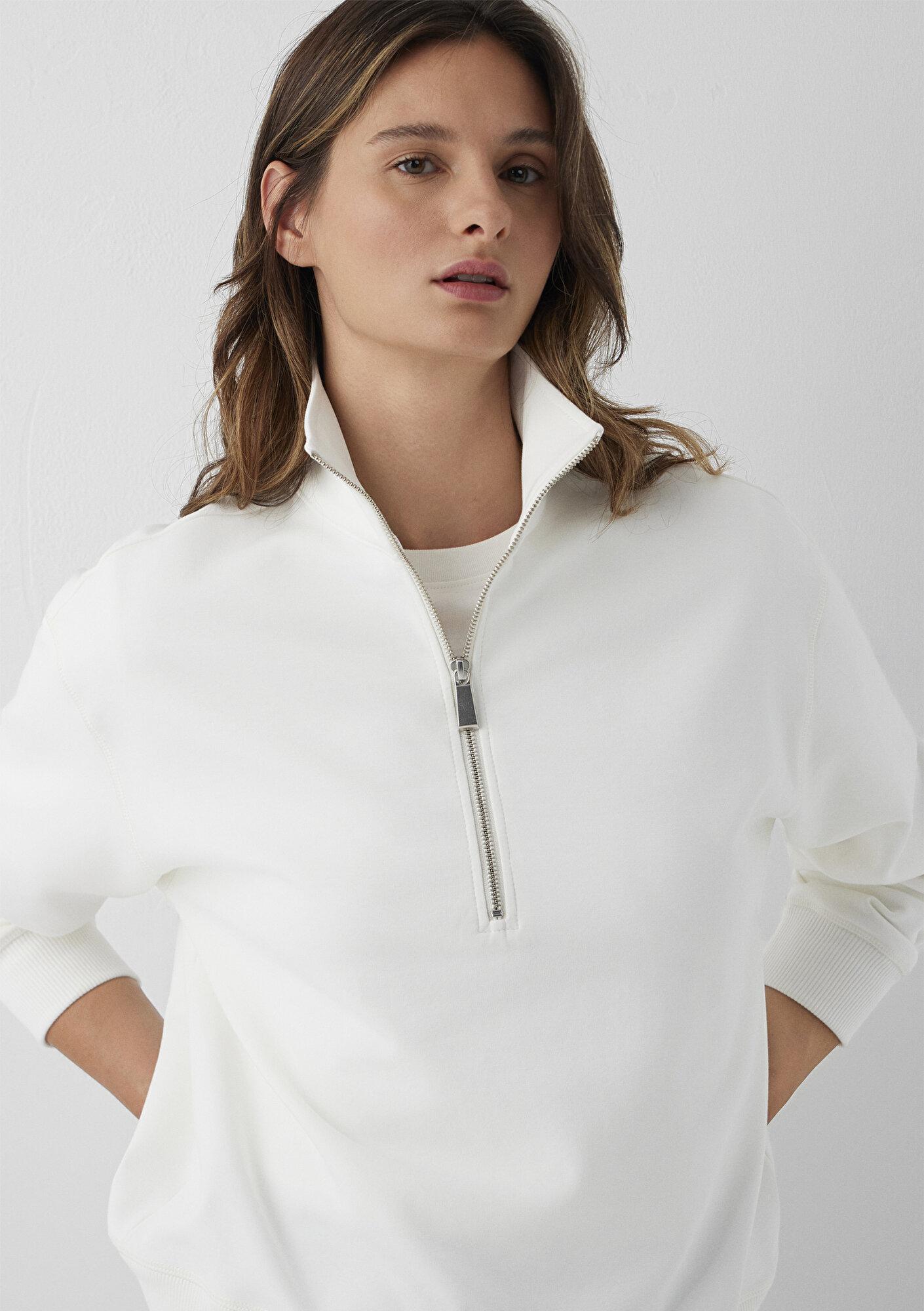 Mavi Yarı Fermuarlı Beyaz Sweatshirt 1S10572-83043