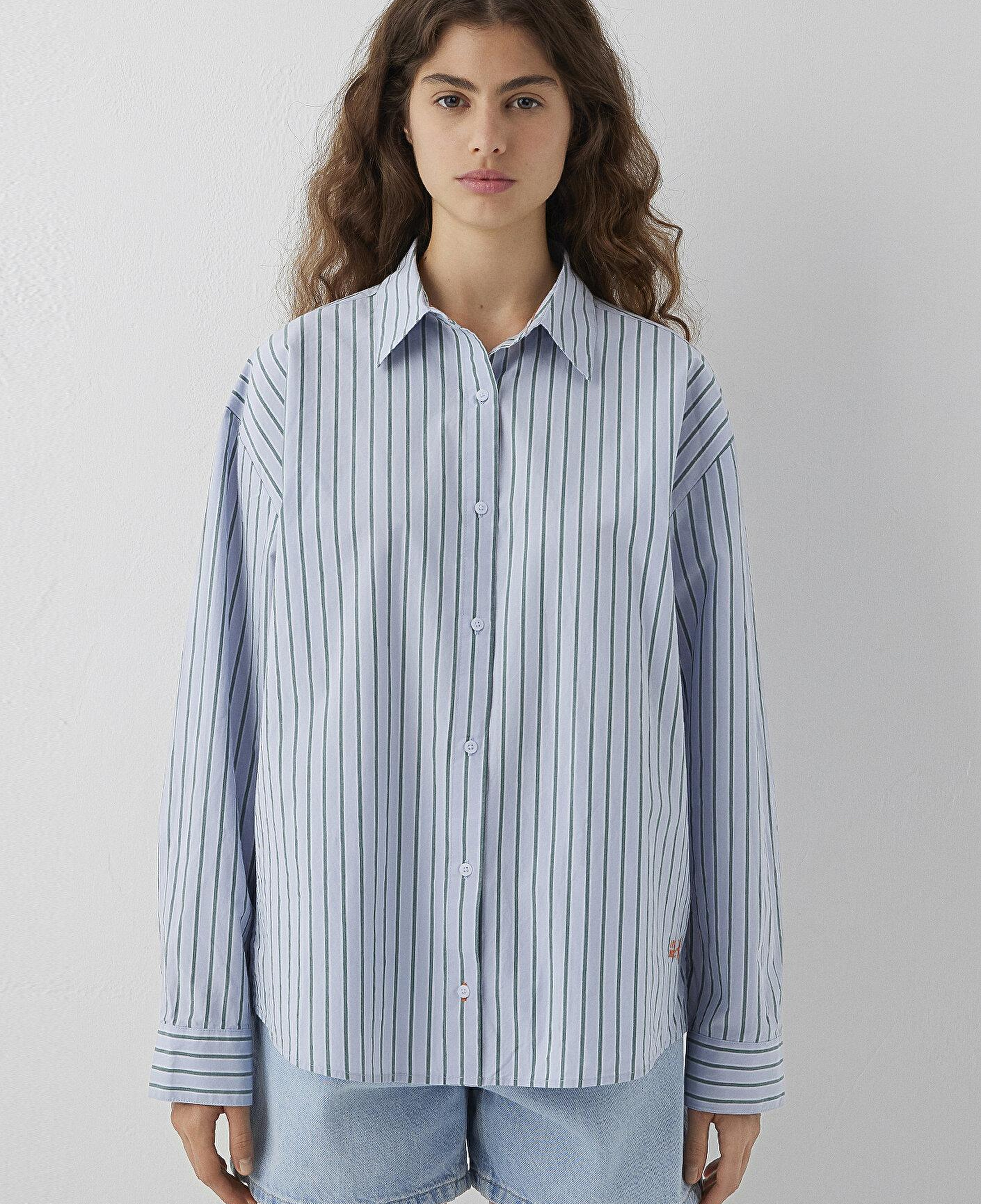 Mavi Çizgili Gömlek Oversize / Geniş Kesim 1211567-84005
