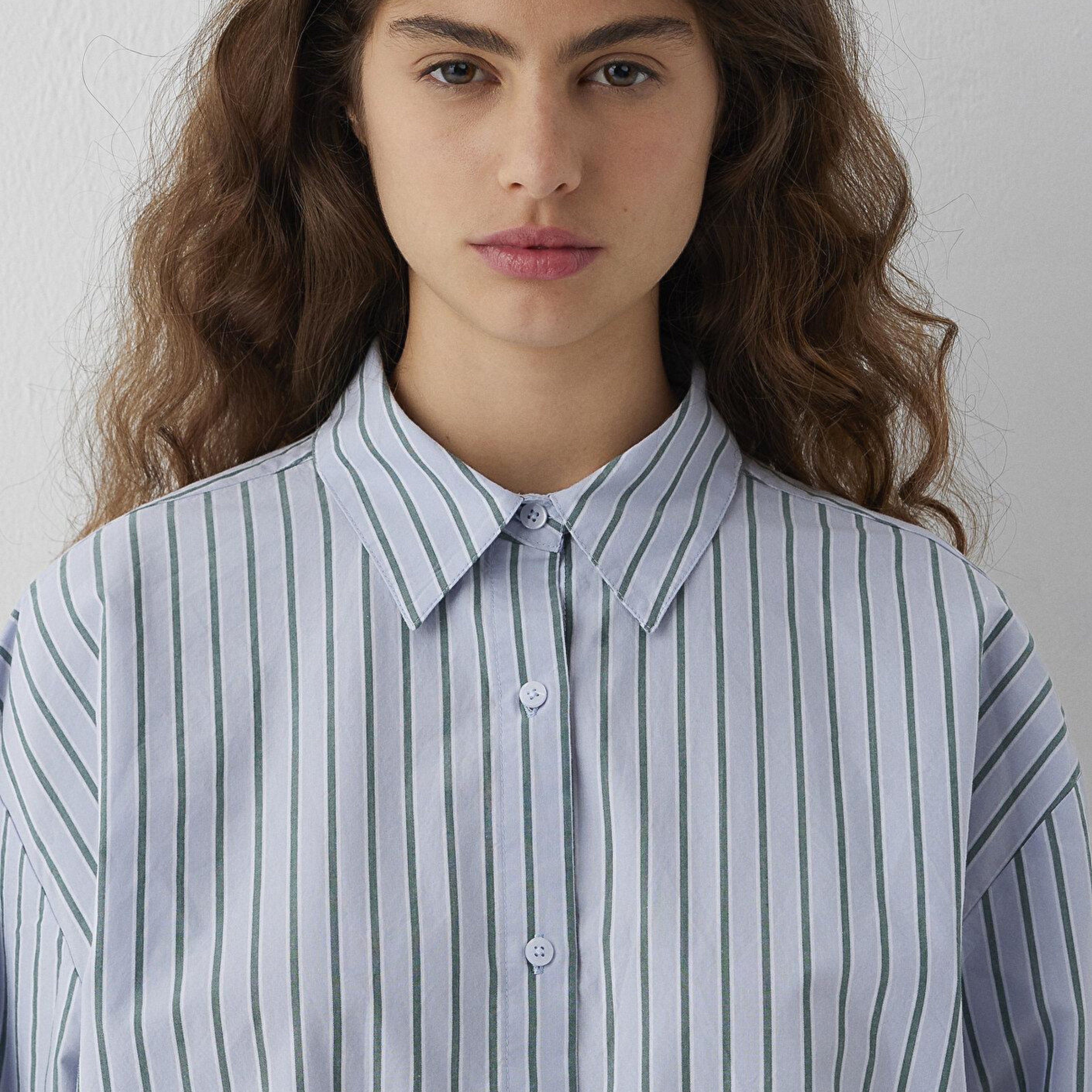 Mavi Çizgili Gömlek Oversize / Geniş Kesim 1211567-84005