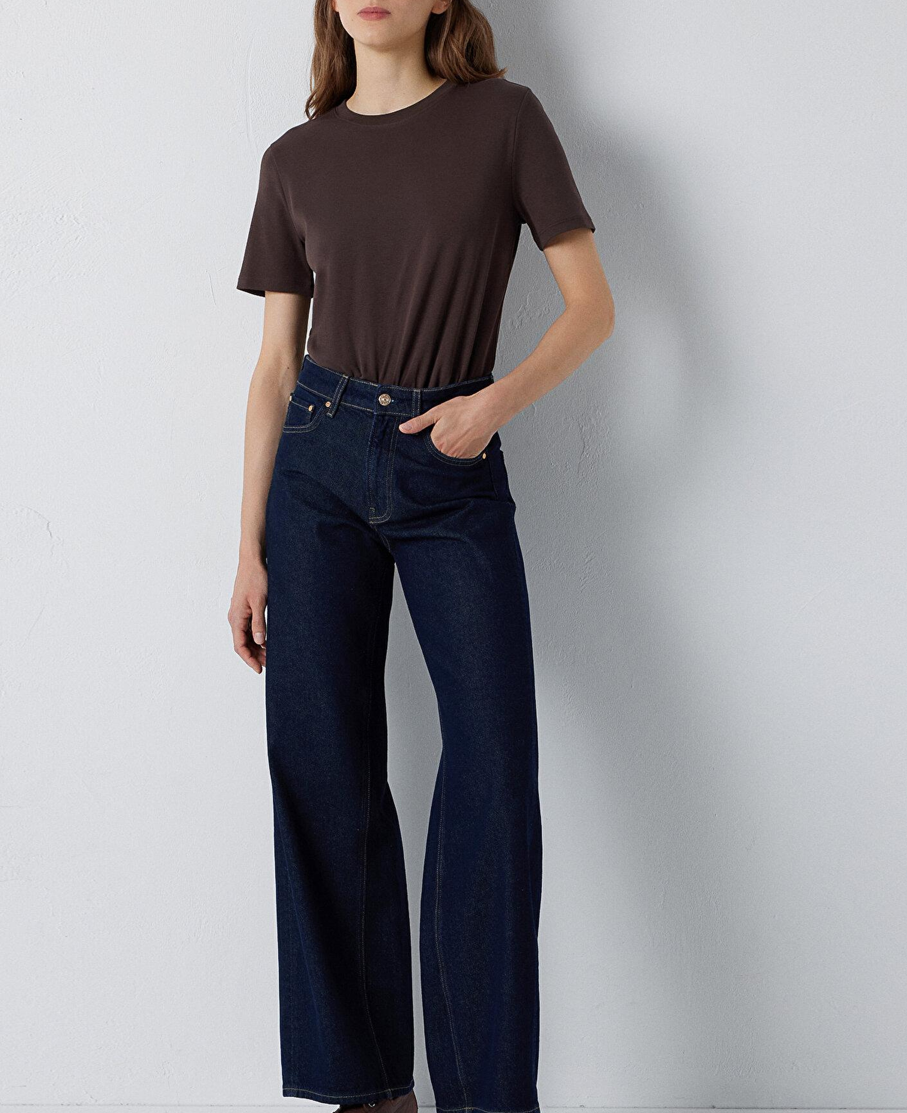 Mavi Kahverengi Basic Tişört Semi Slim Fit / Yarı Dar Kesim 1612916-70251