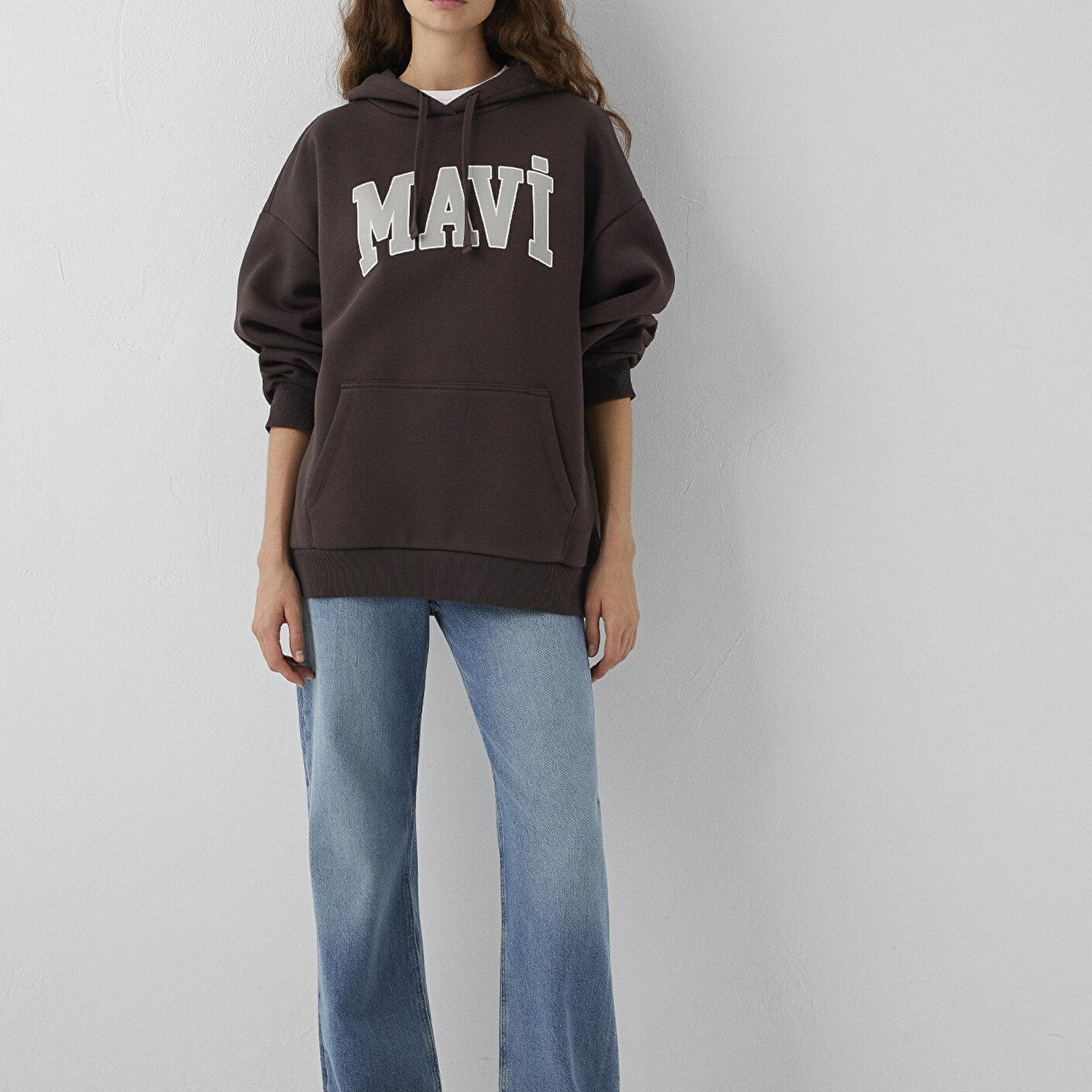 Mavi Mavi Logo Baskılı Kapüşonlu Kahverengi Sweatshirt 1600361-70240