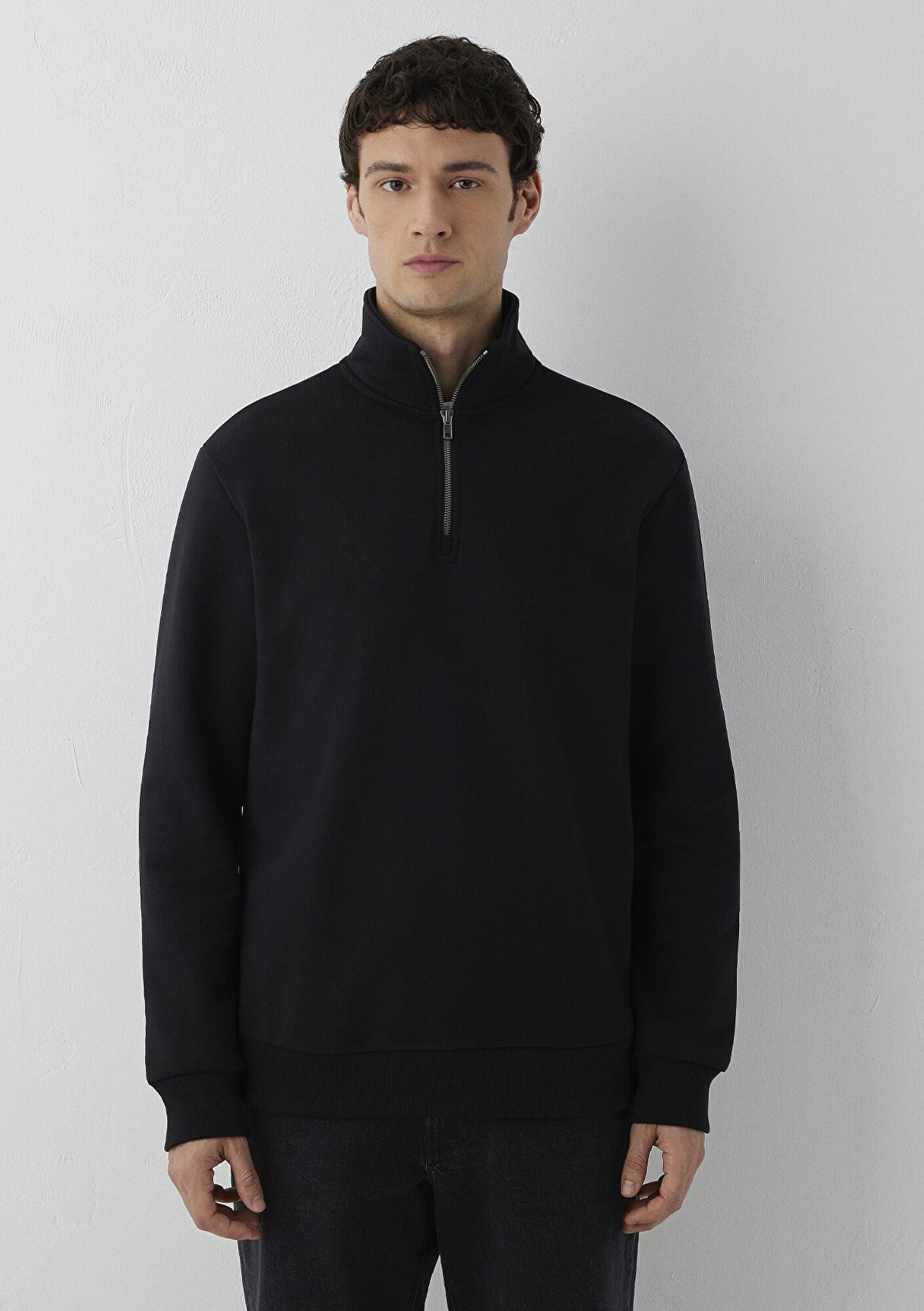 Mavi Yarı Fermuarlı Siyah Sweatshirt 0S20027-900