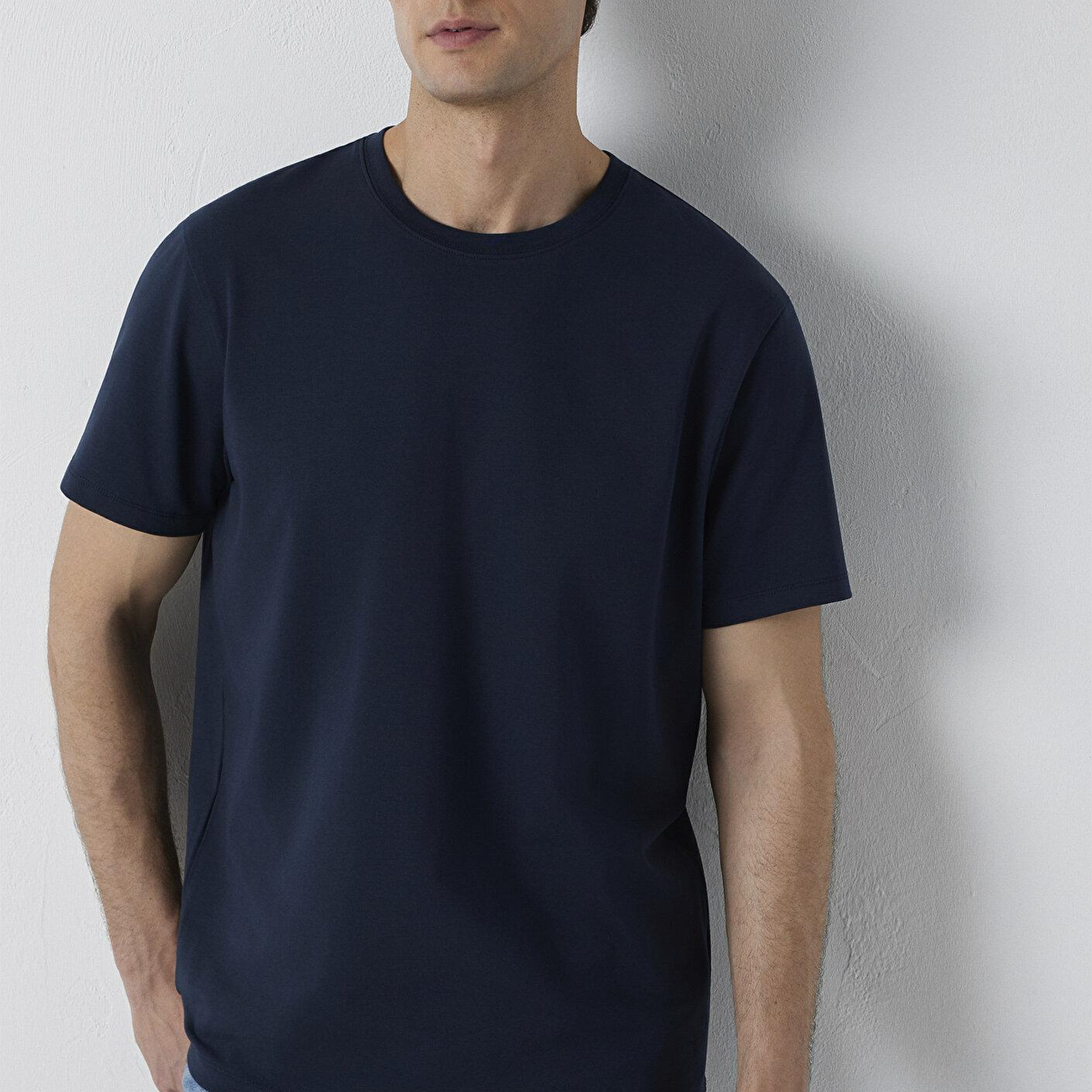 Mavi Lacivert Basic Tişört Regular Fit / Normal Kesim 0610252-70489