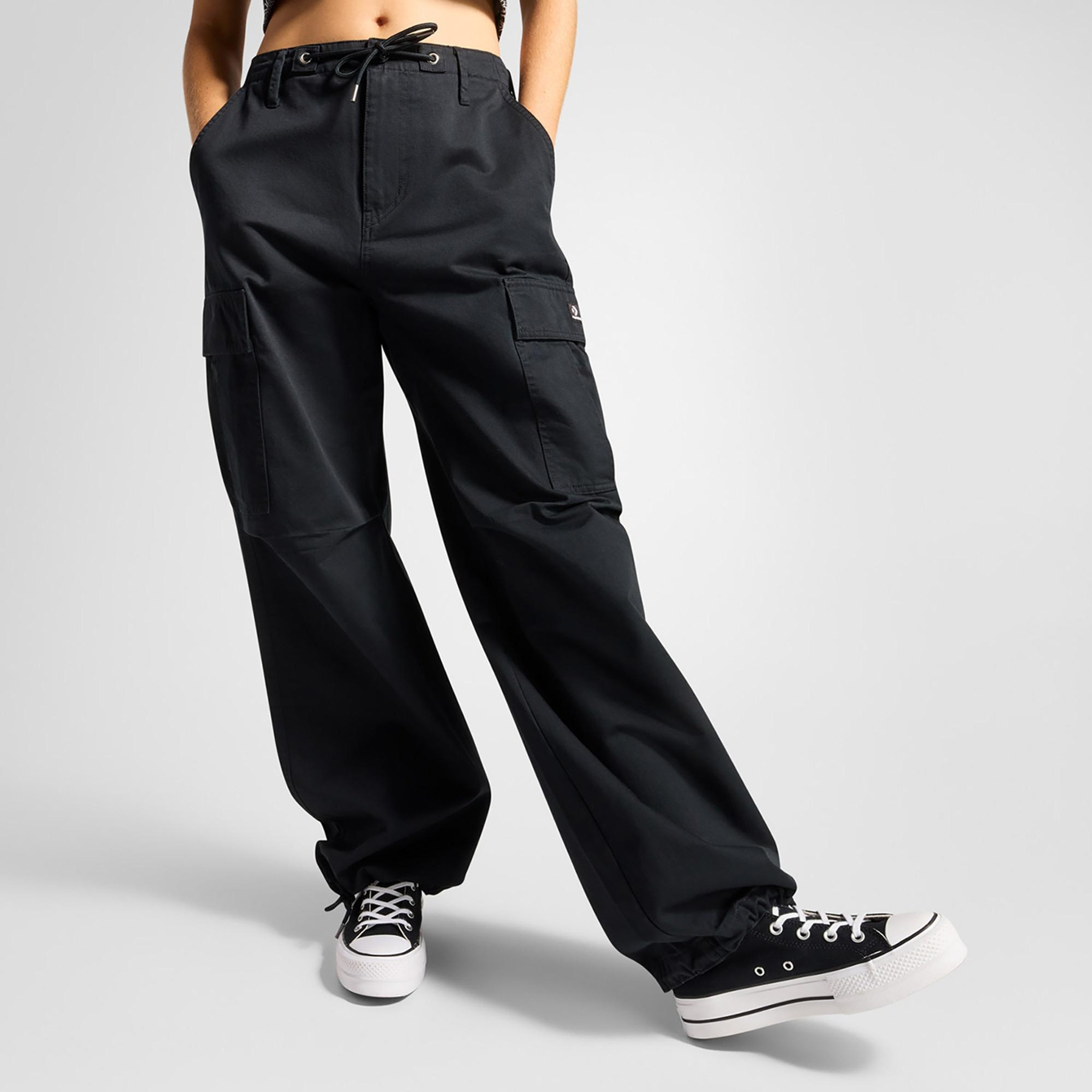 Converse Cargo Kadın Siyah Pantolon
