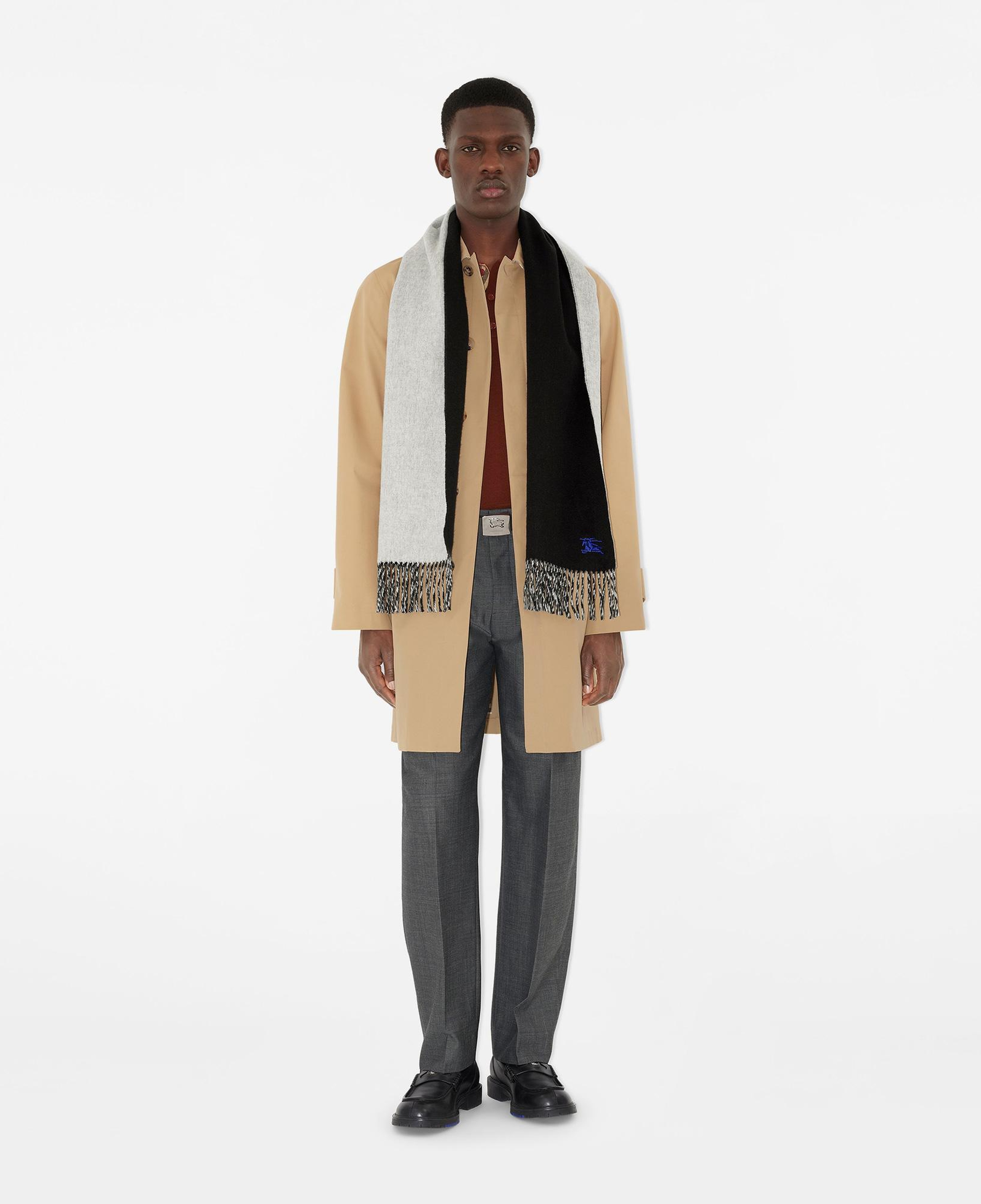 Burberry Kadın Siyah Atkı