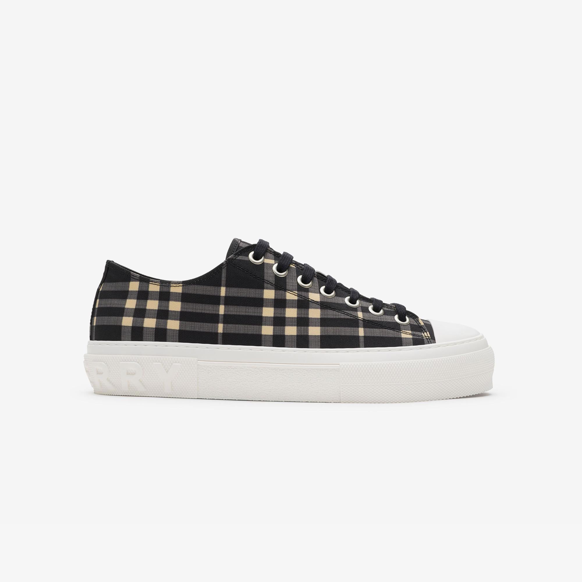 Burberry Kadın Siyah Ayakkabı