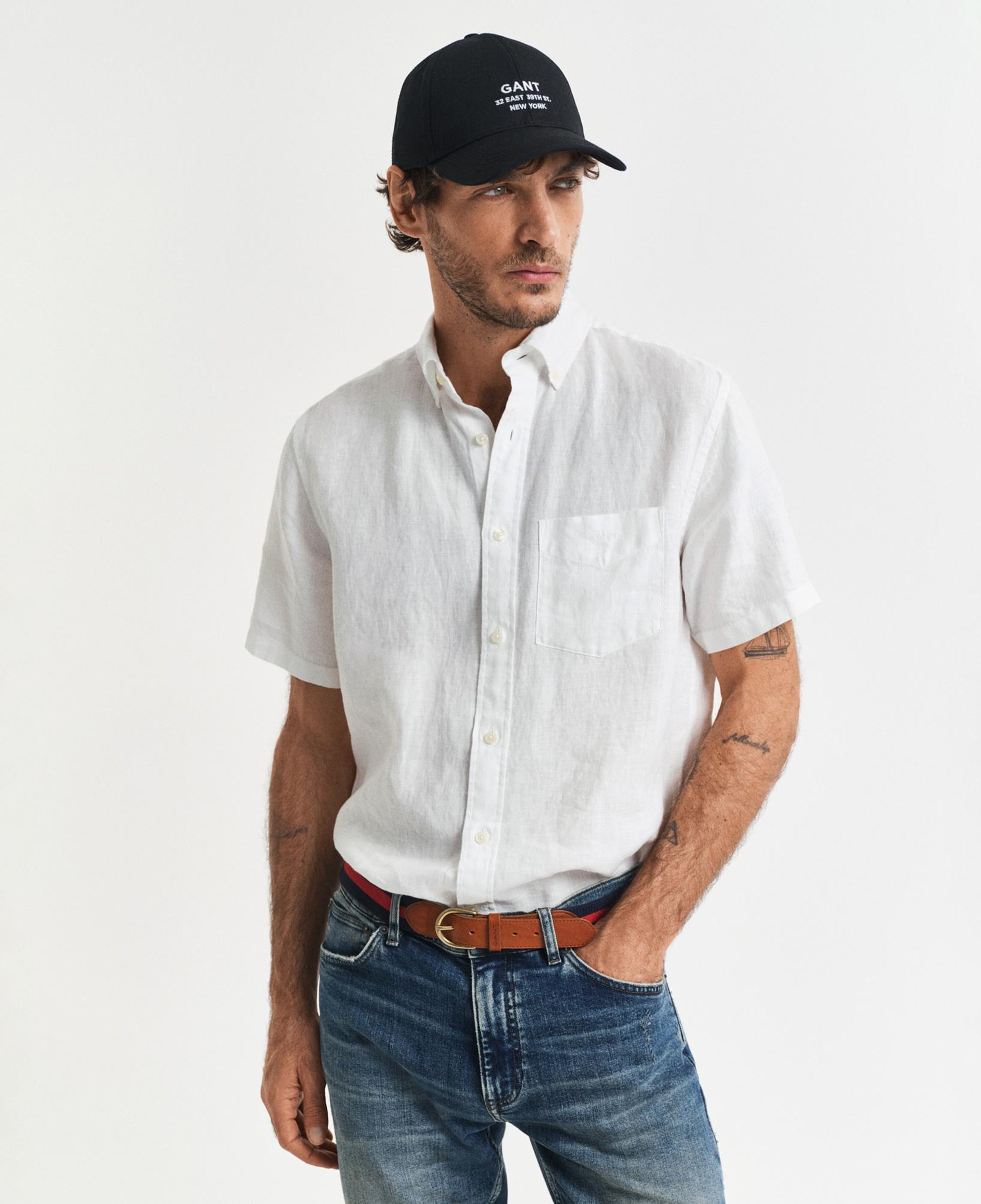 GANT Erkek Beyaz Regular Fit Düğmeli Yaka Keten Gömlek