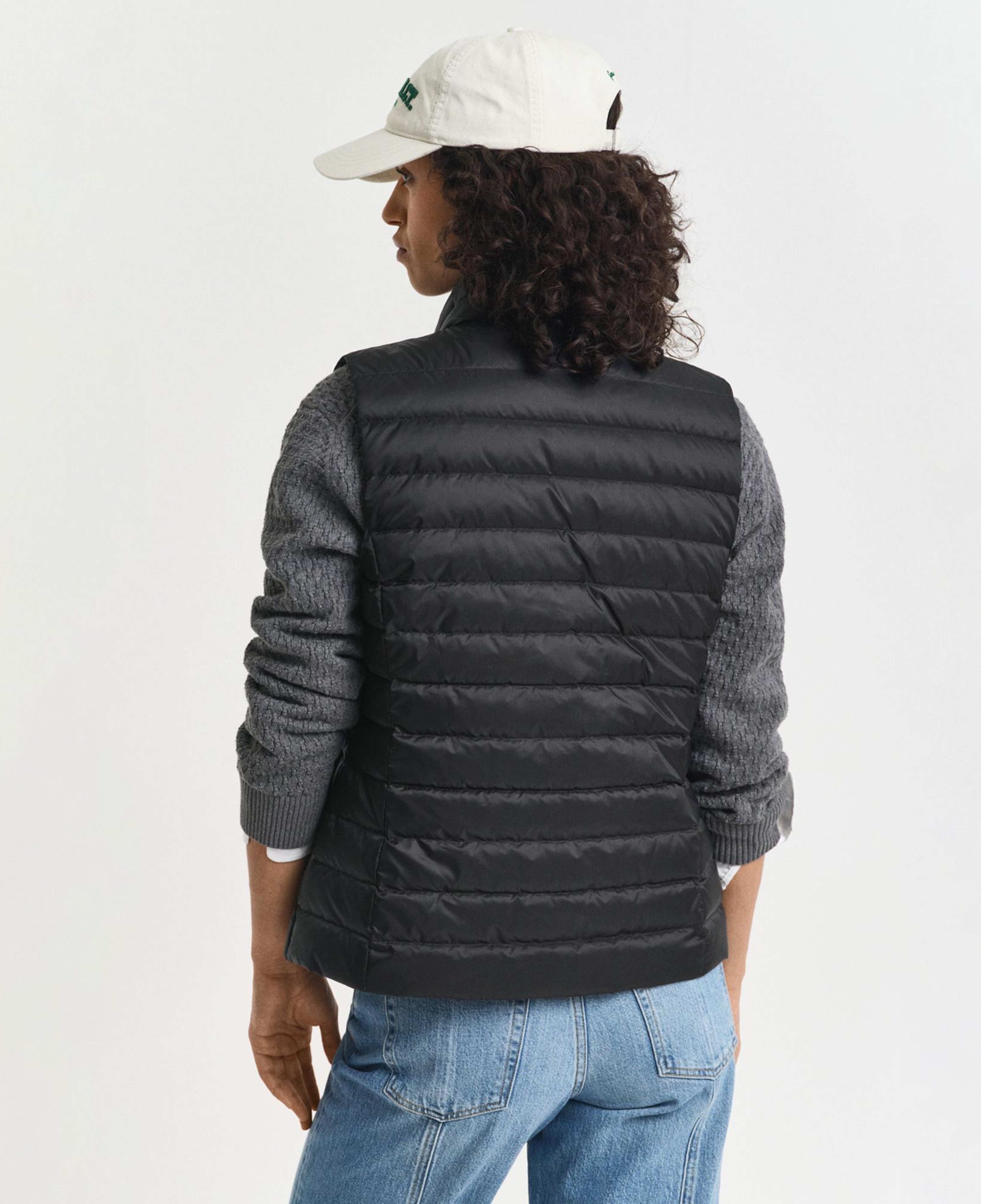 GANT Kadın Siyah Regular Fit Dik Yaka Kaz Tüyü Yelek