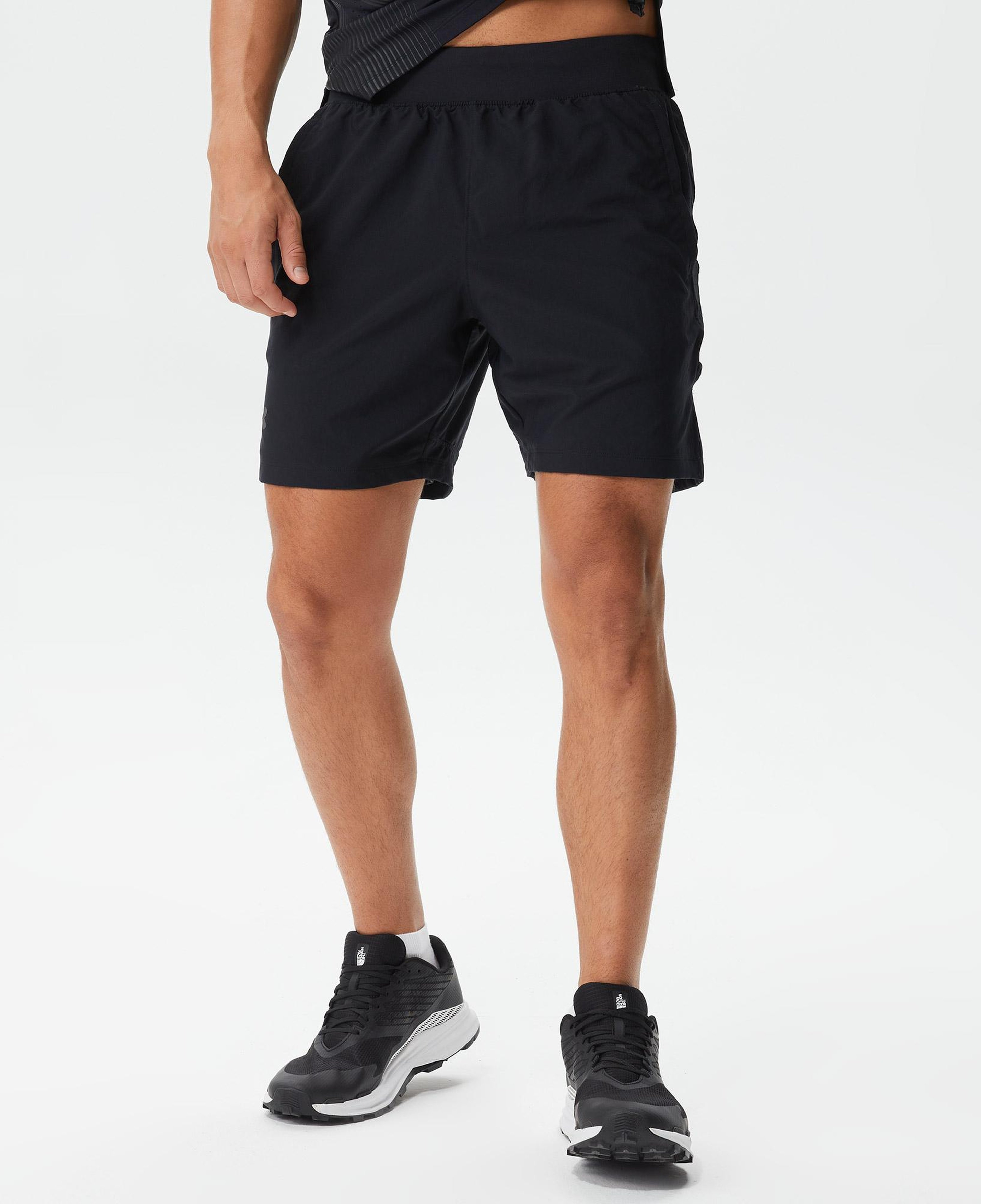 Under Armour Launch Elite Erkek Siyah Koşu Şortu