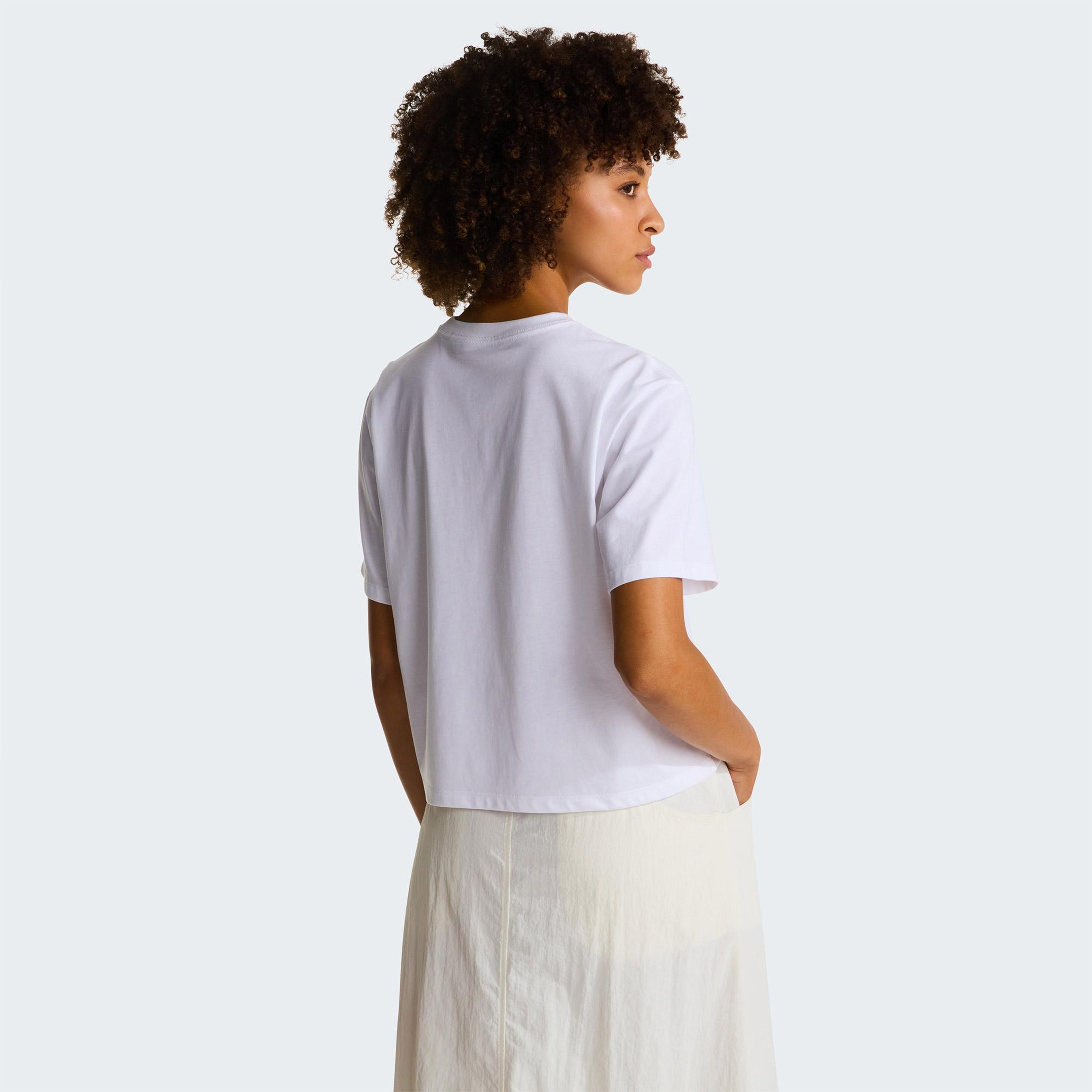 The North Face Evolution Simple Dome Crop Rlx Kadın Beyaz T-Shirt