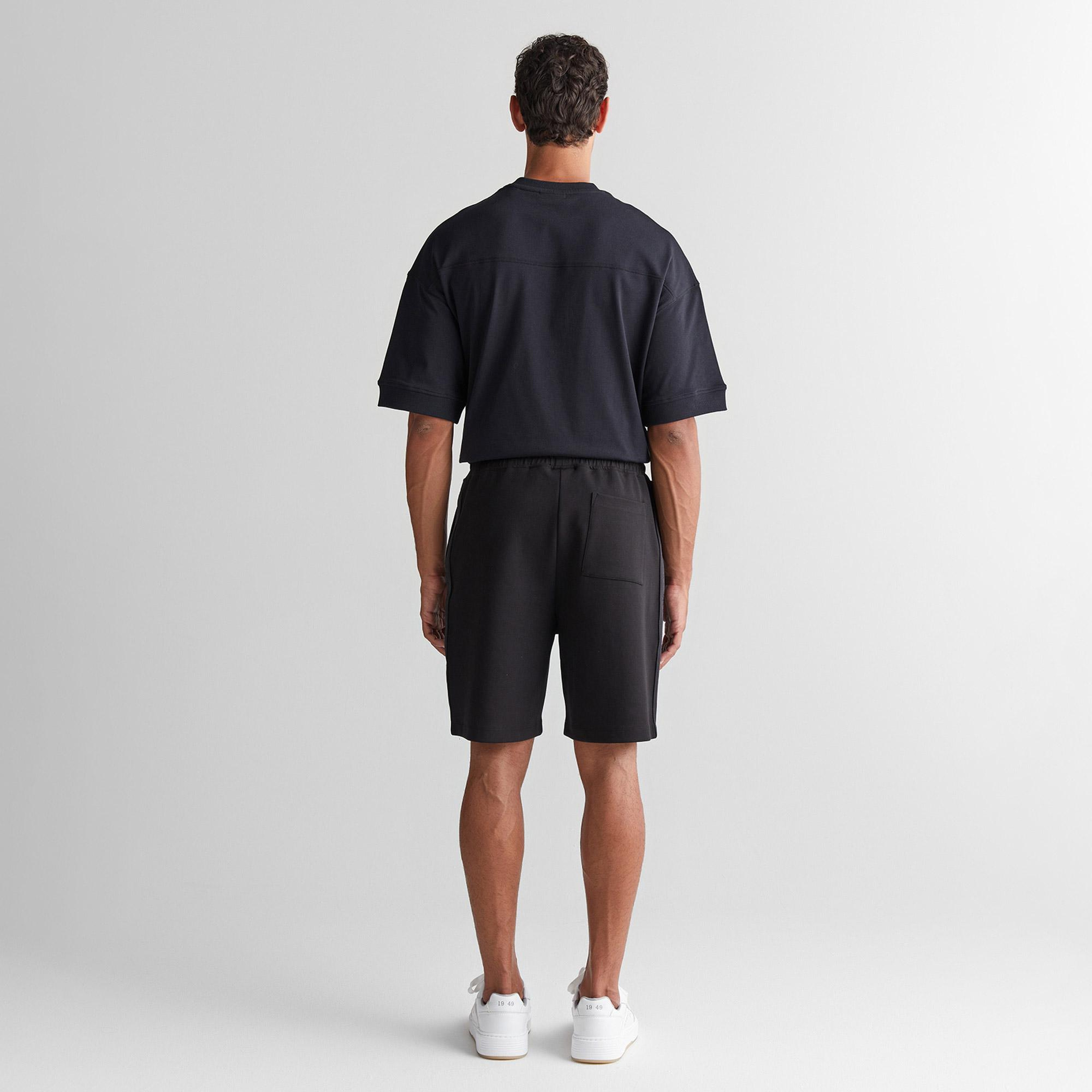 GANT Erkek Siyah Regular Fit Logolu Şort
