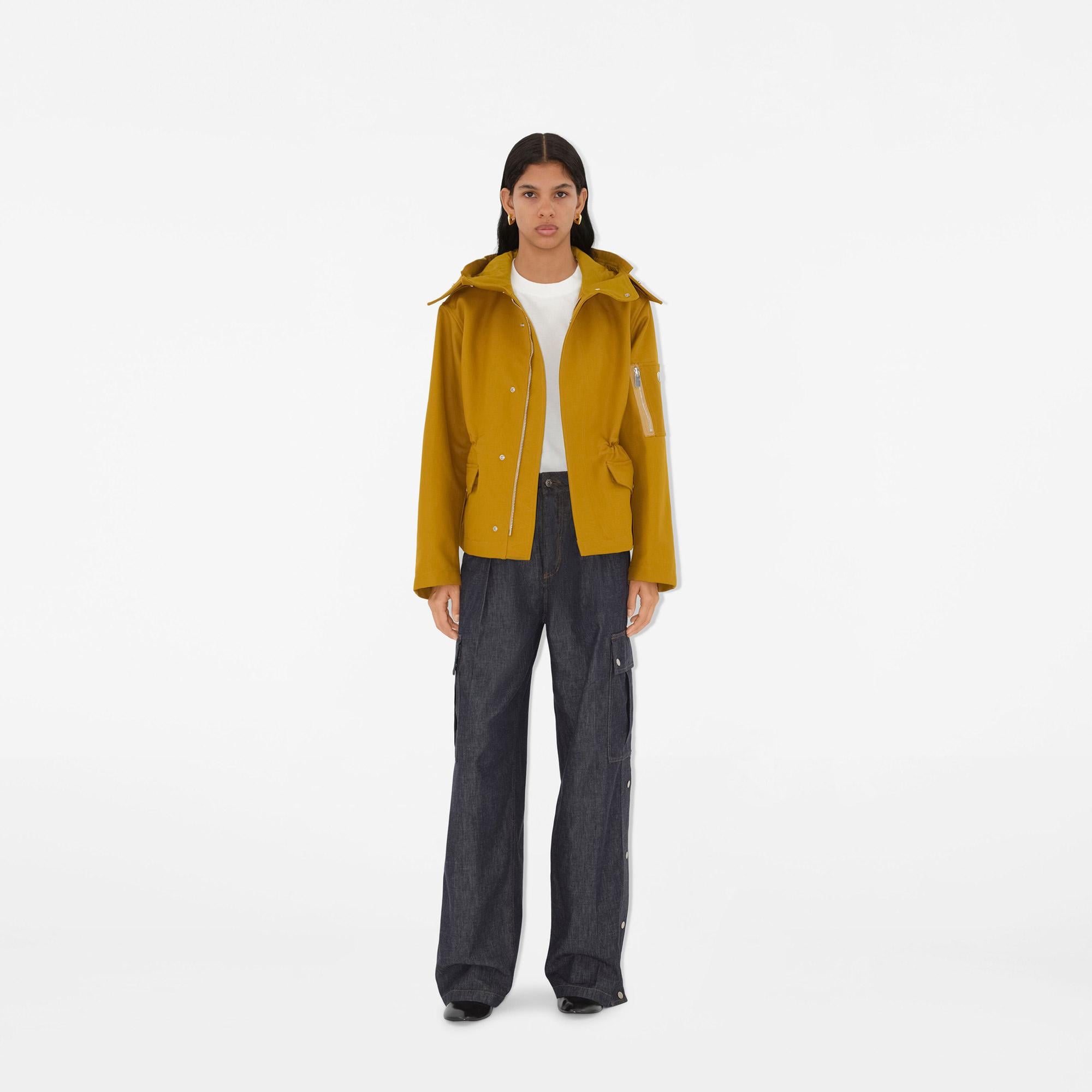 Burberry Kadın Kahverengi Mont