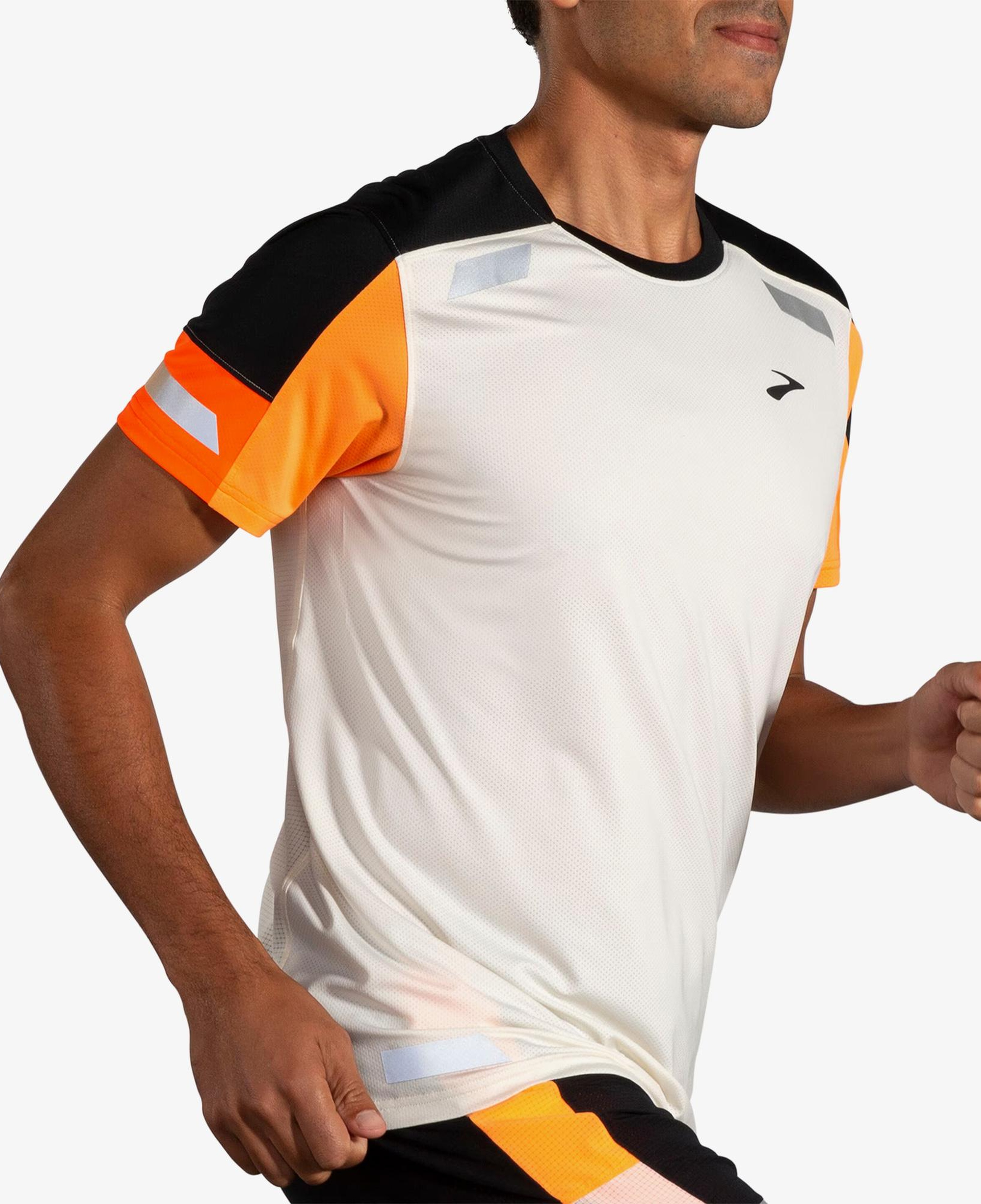 Brooks Run Visible Sleeve 2.0 Erkek Beyaz T-Shirt