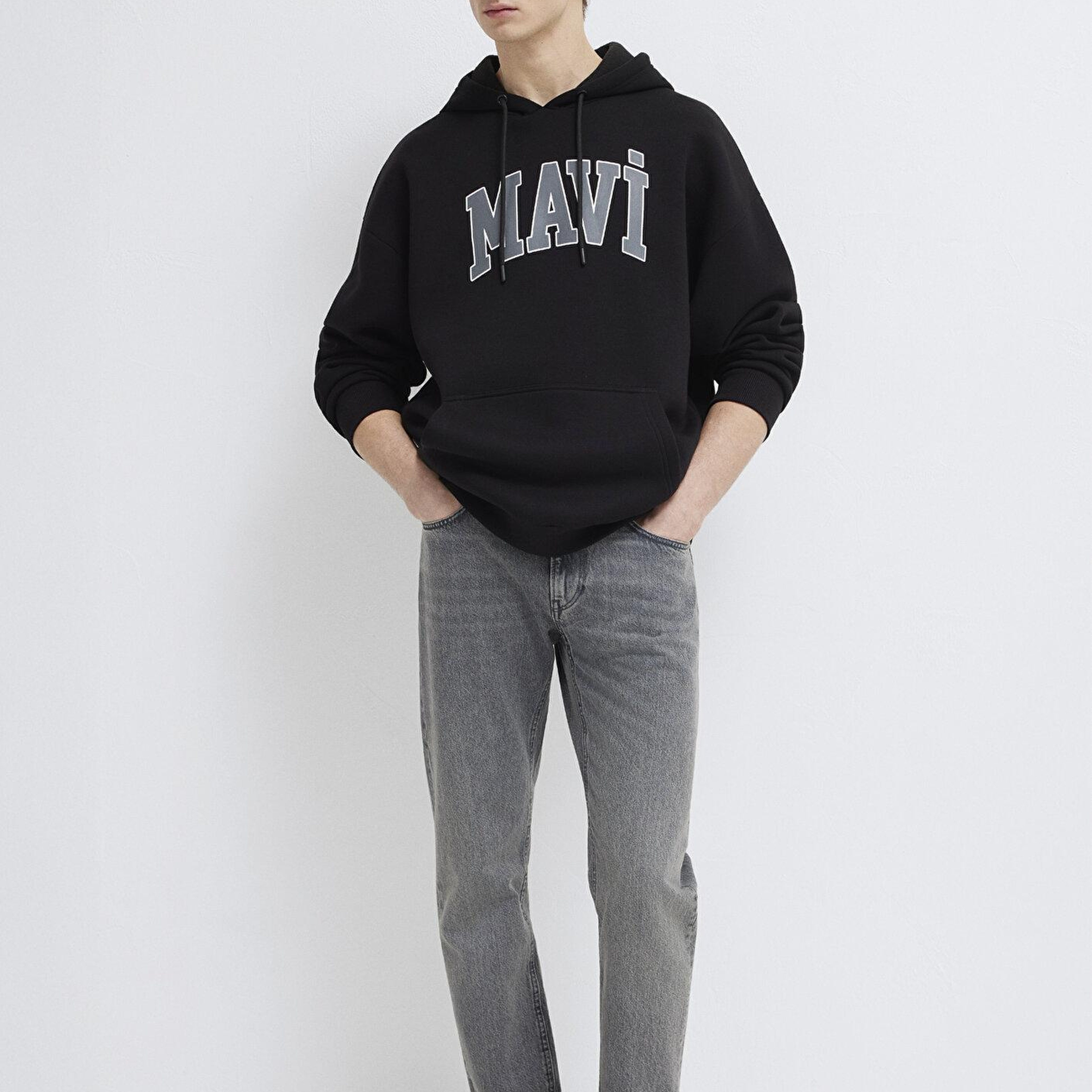 Mavi Mavi Logo Baskılı Kapüşonlu Siyah Sweatshirt 067149-902