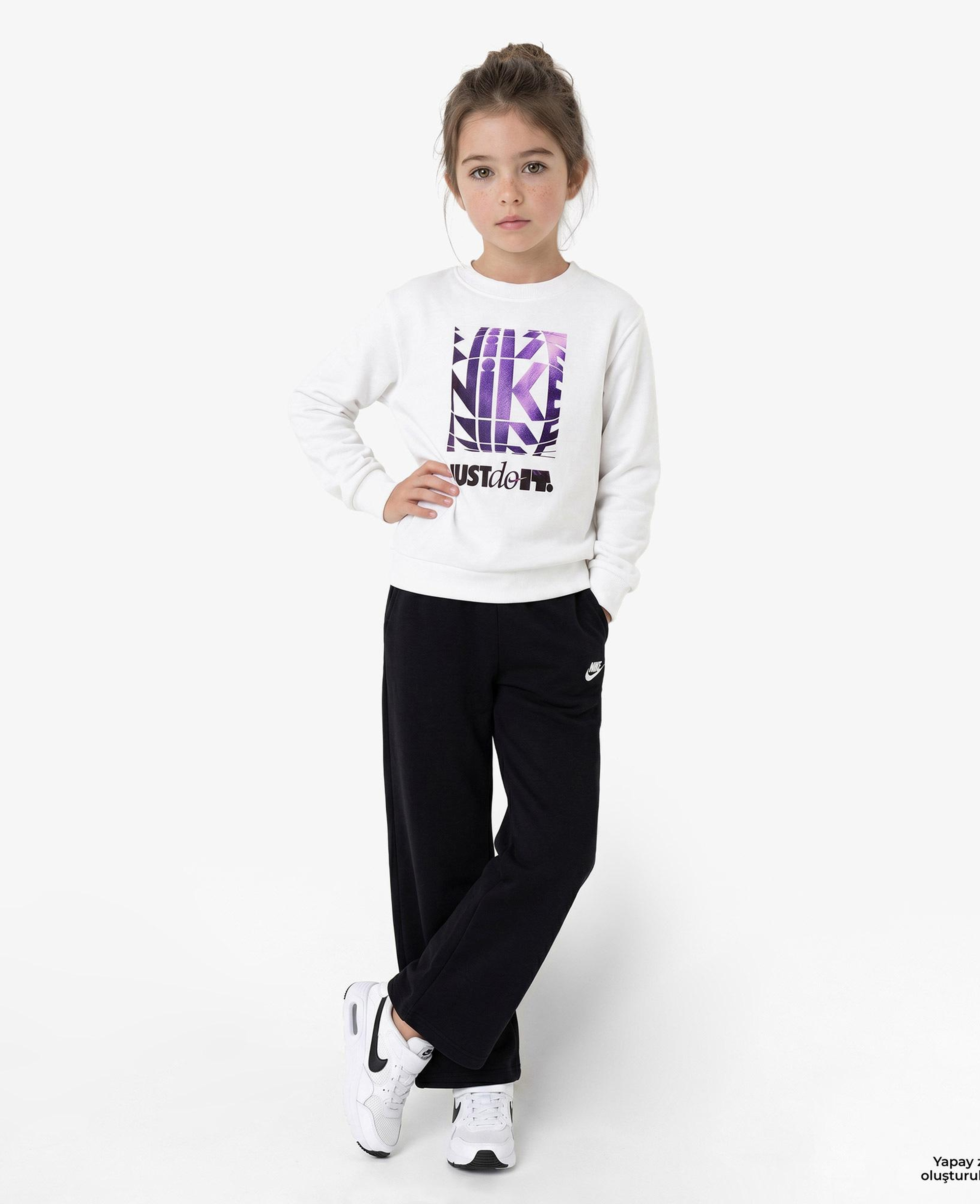 Nike Sportswear Club Crew Çocuk Beyaz Sweatshirt