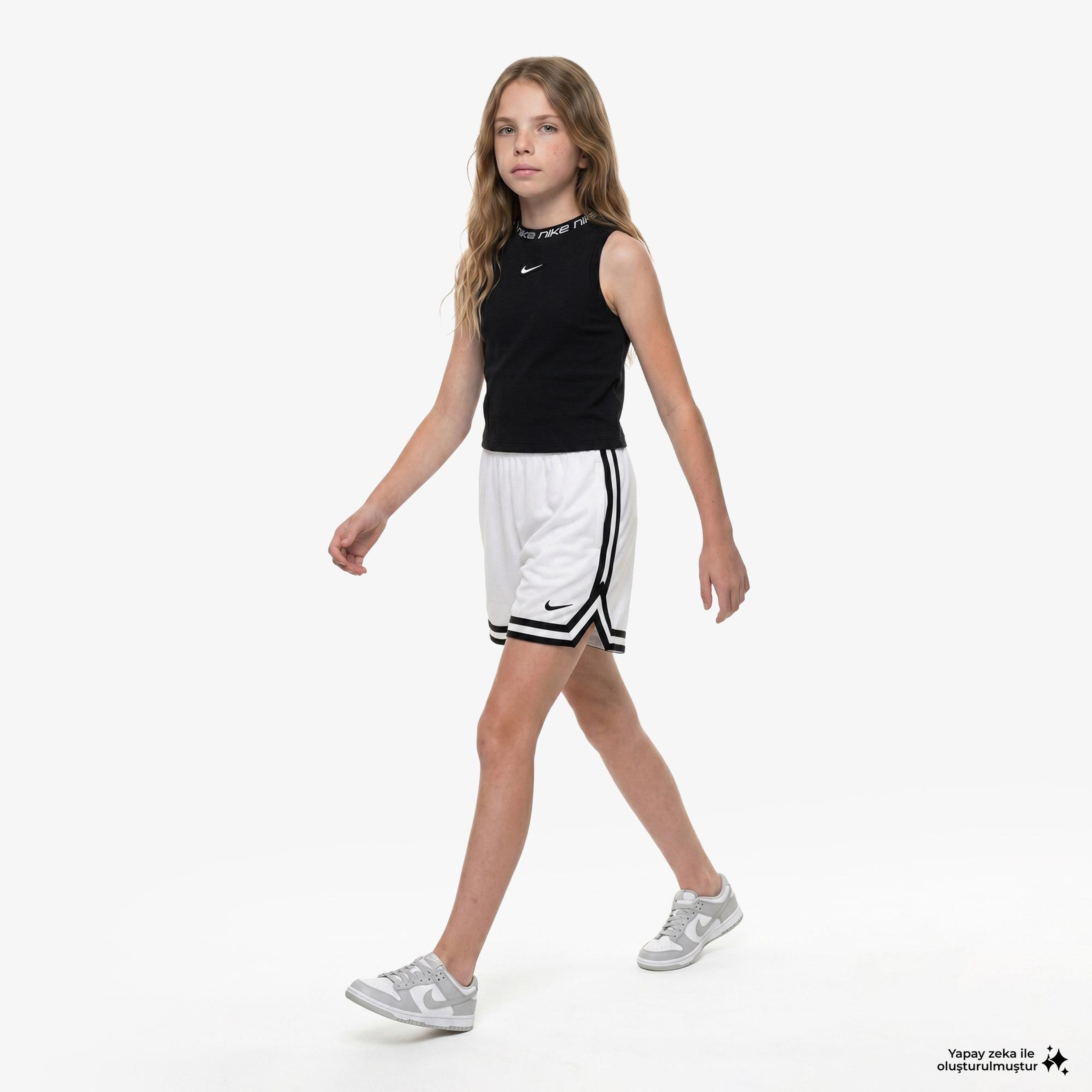 Nike Dri-Fit DNA 13 cm Çocuk Beyaz Şort