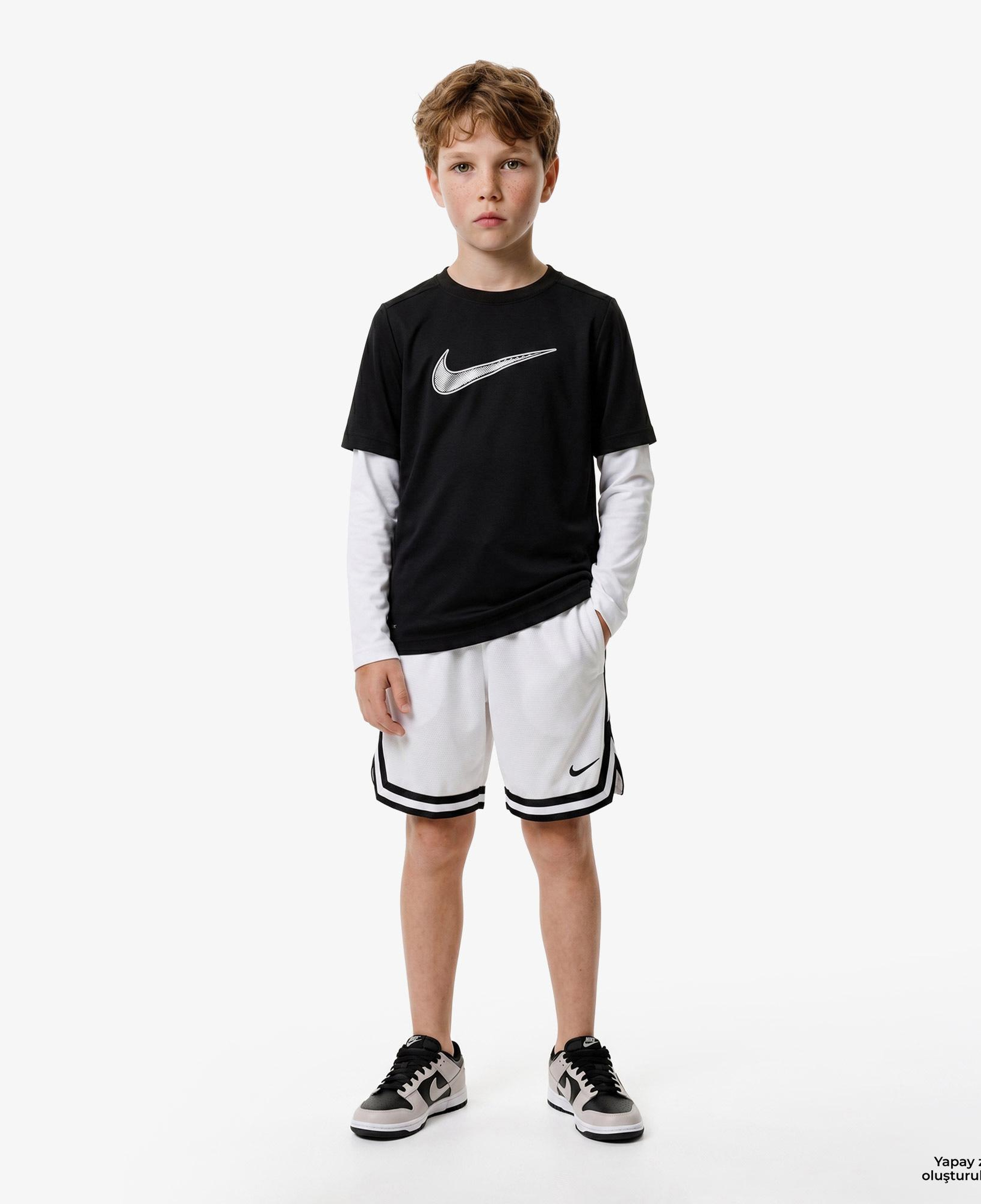Nike Dri-Fit DNA 13 cm Çocuk Beyaz Şort