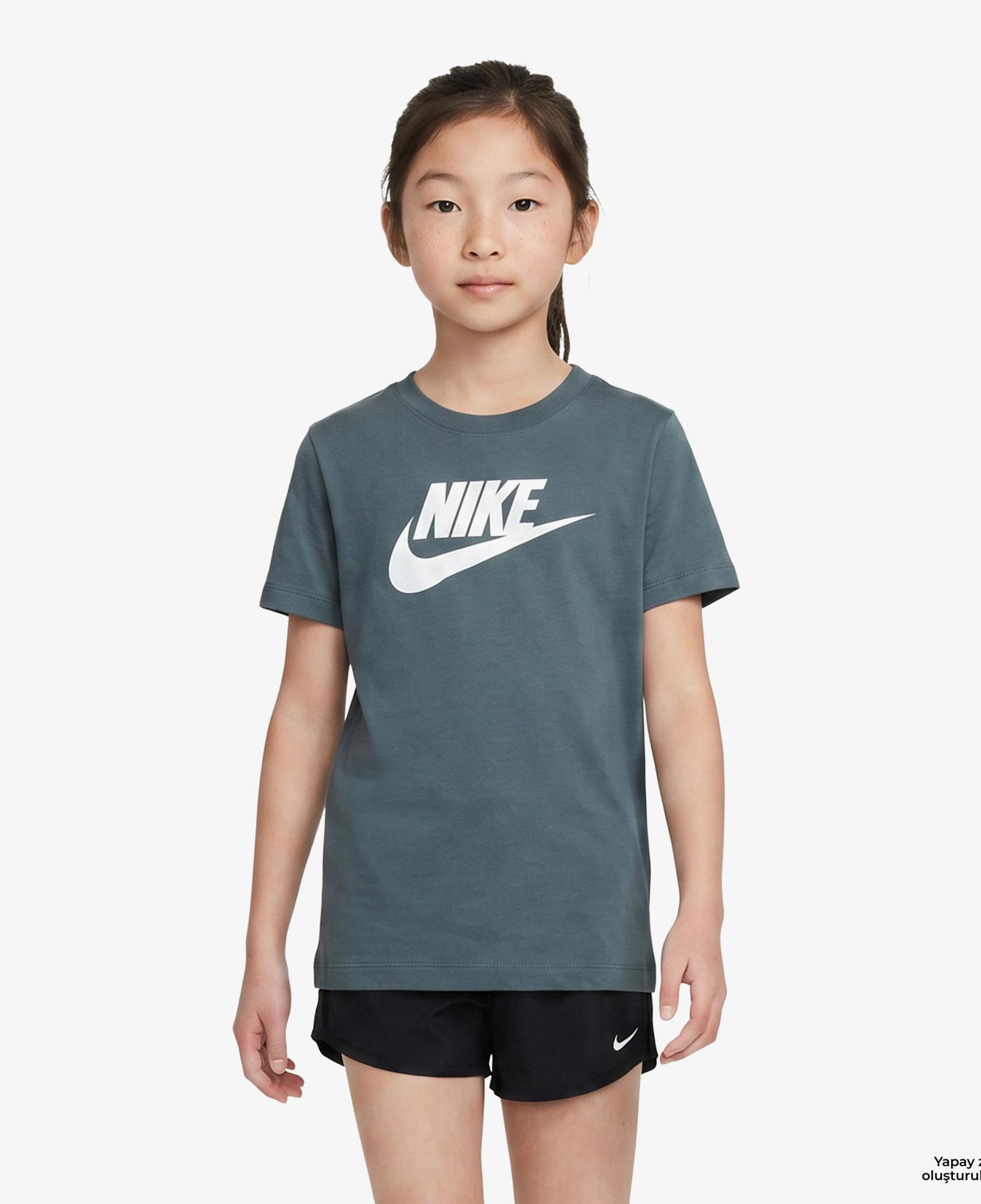 Nike Sportswear Futura Çocuk Yeşil T-Shirt