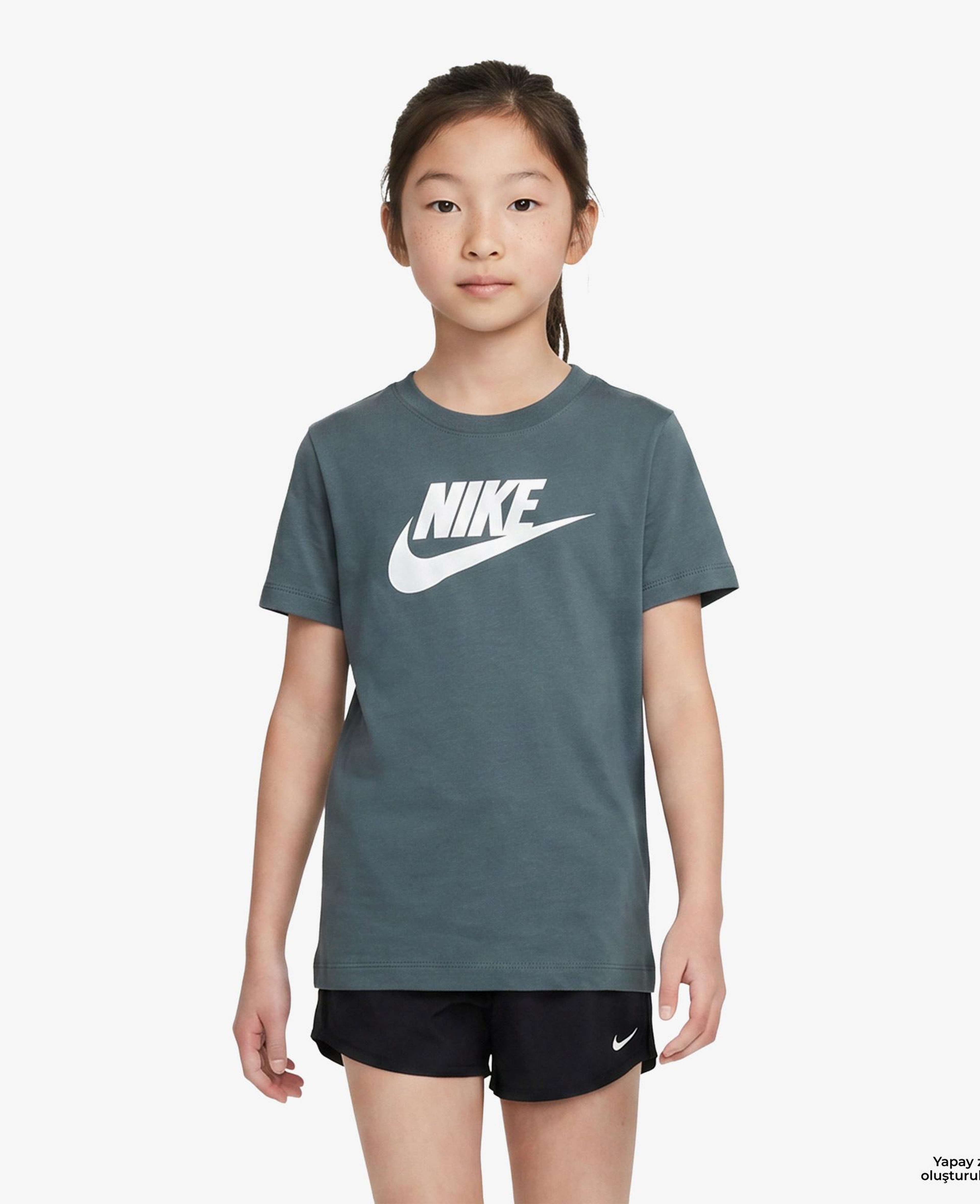 Nike Sportswear Futura Çocuk Yeşil T-Shirt