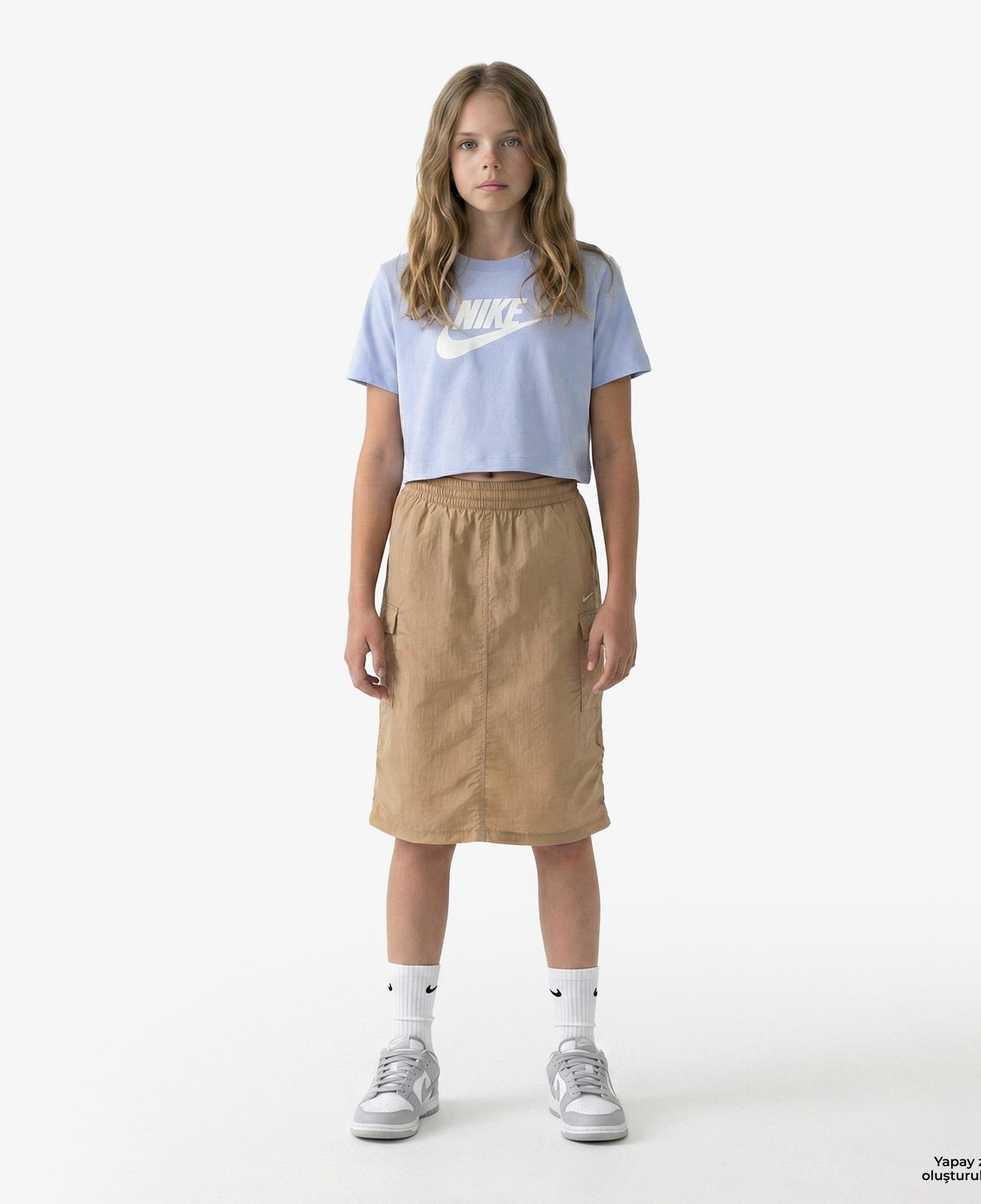 Nike Sportswear Futura Çocuk Lila Crop T-Shirt