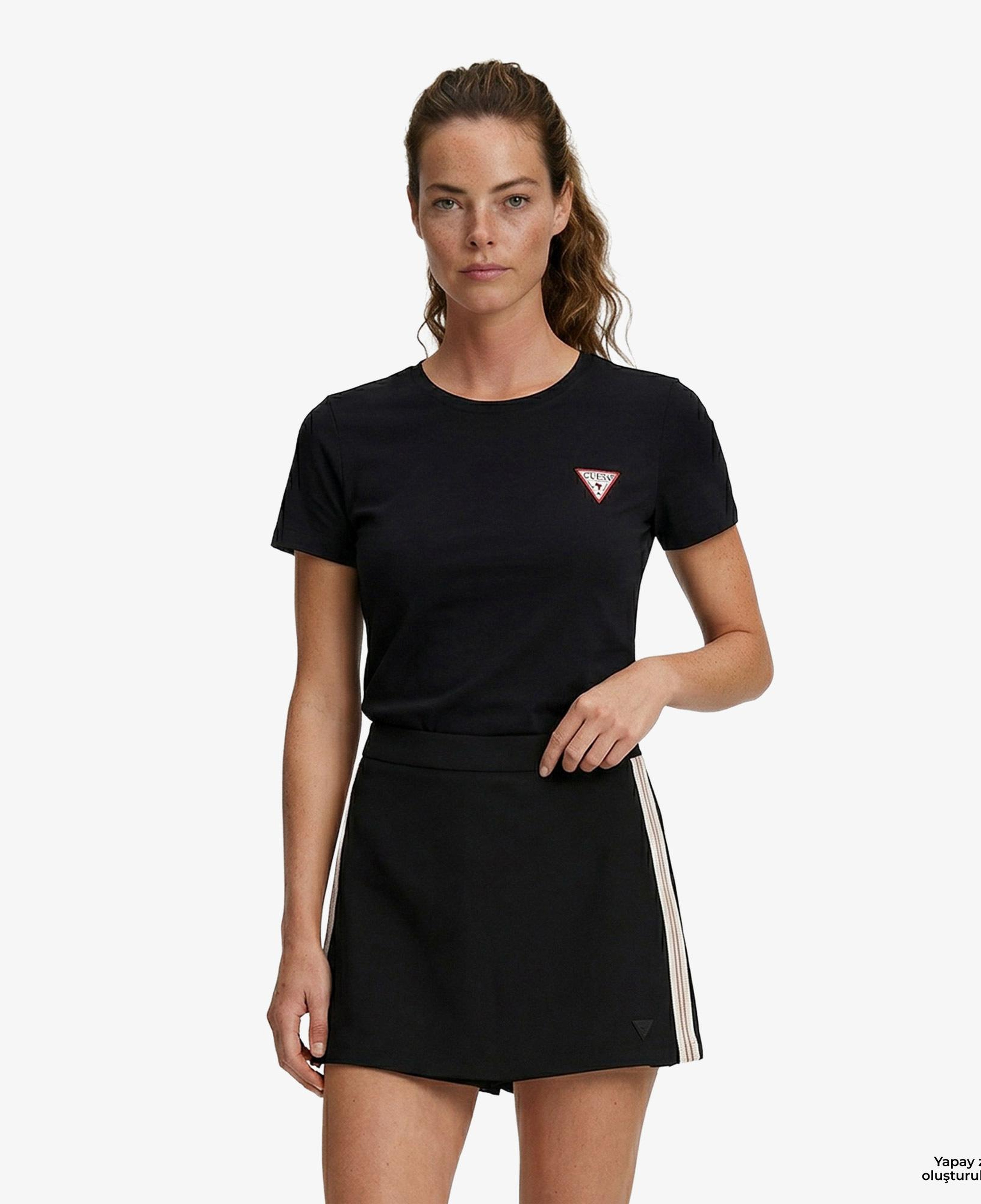 Guess Circe Aktif Regular Fit Kadın Siyah Şort