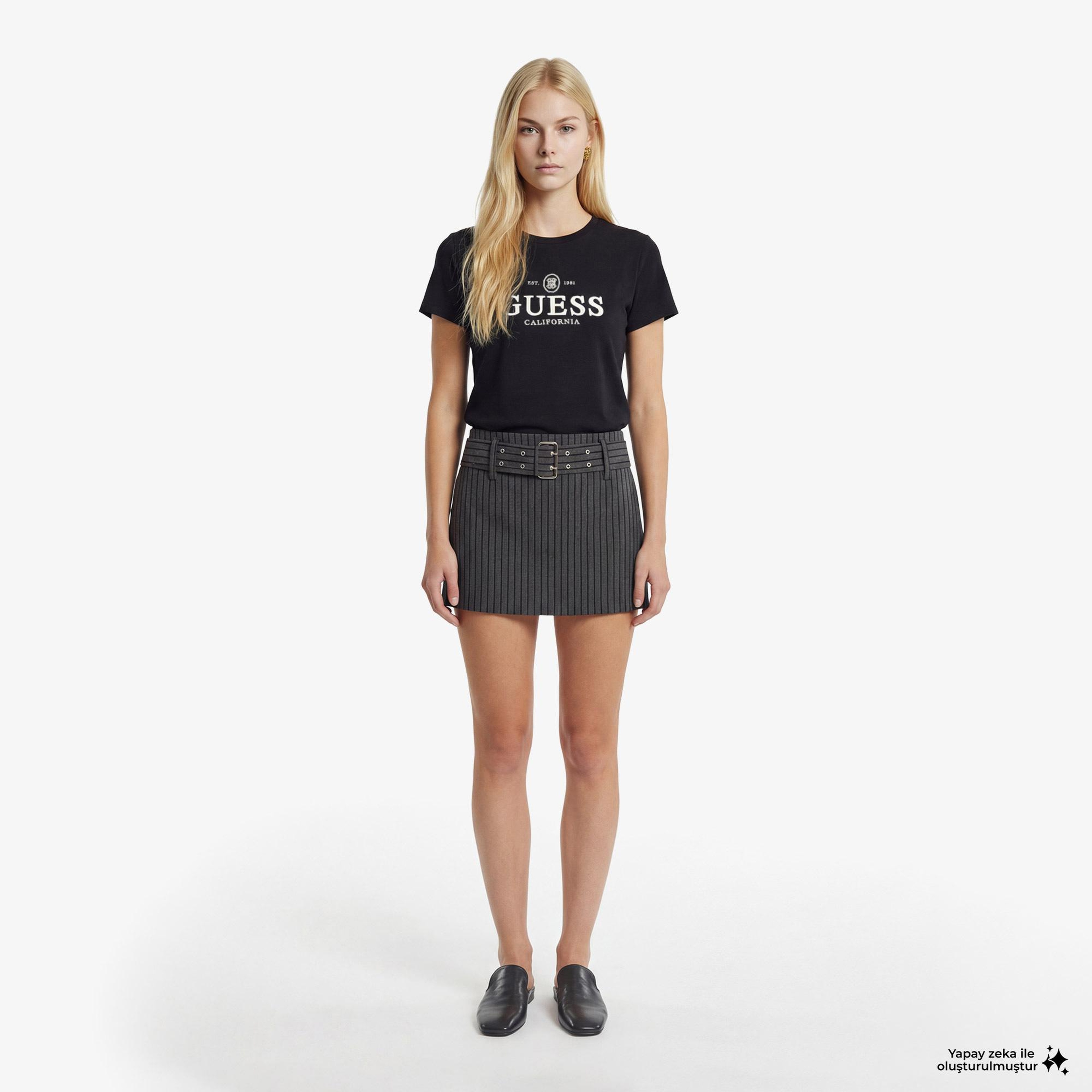 Guess Arabella Aktif Modal Karışımlı Slim Fit Kadın Siyah T-Shirt