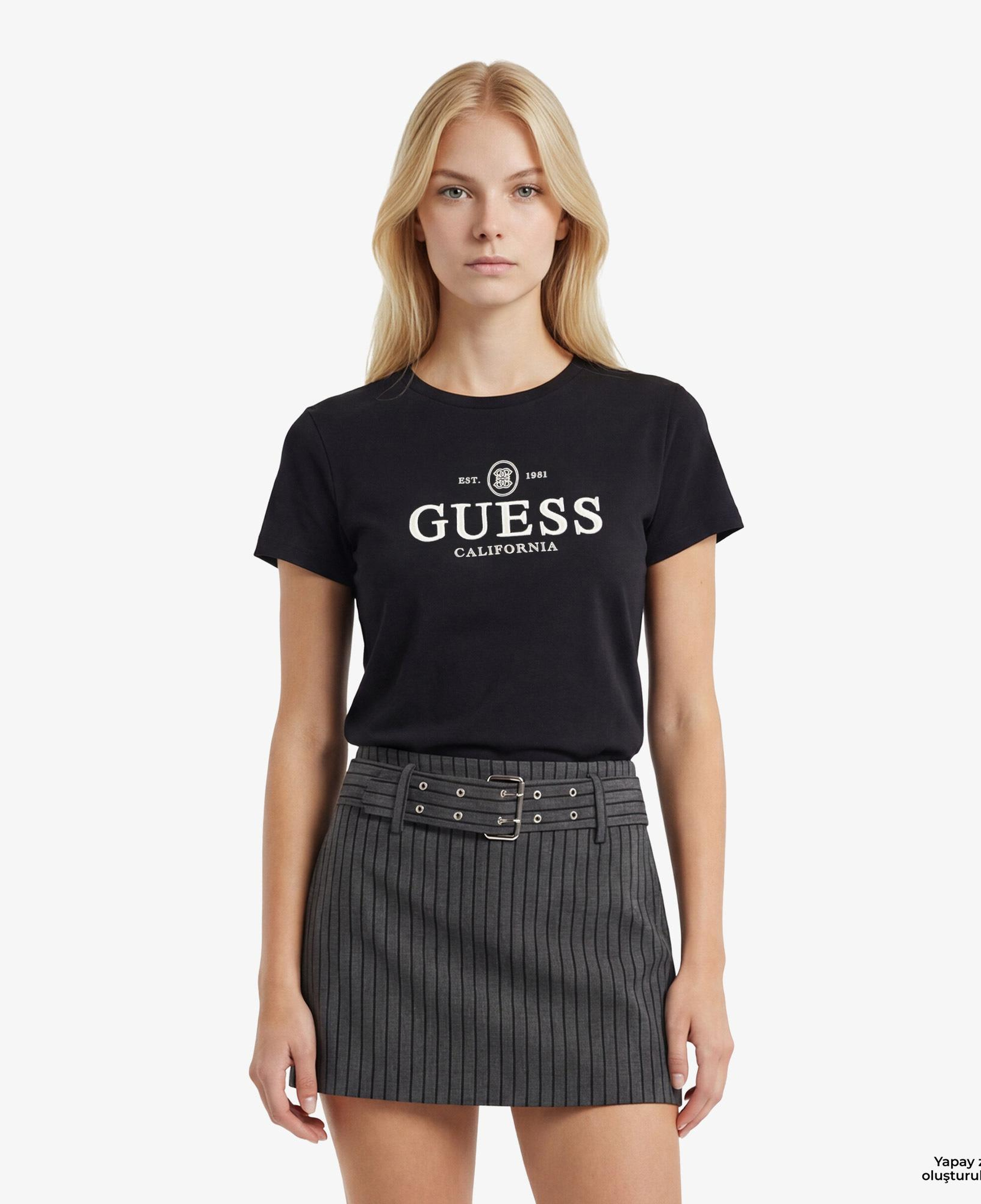 Guess Arabella Aktif Modal Karışımlı Slim Fit Kadın Siyah T-Shirt