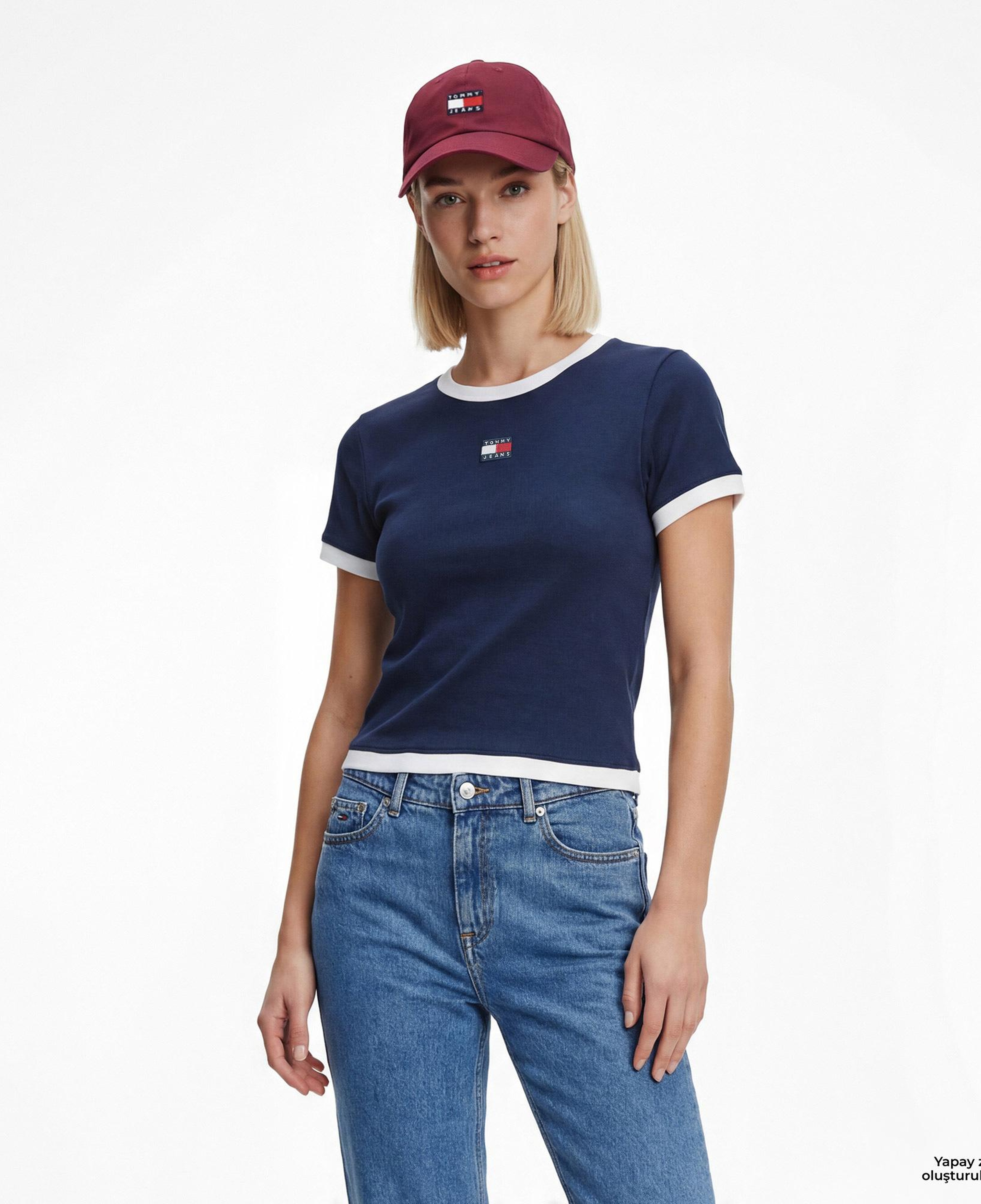 Tommy Hilfiger Badge Kadın Lacivert T-Shirt
