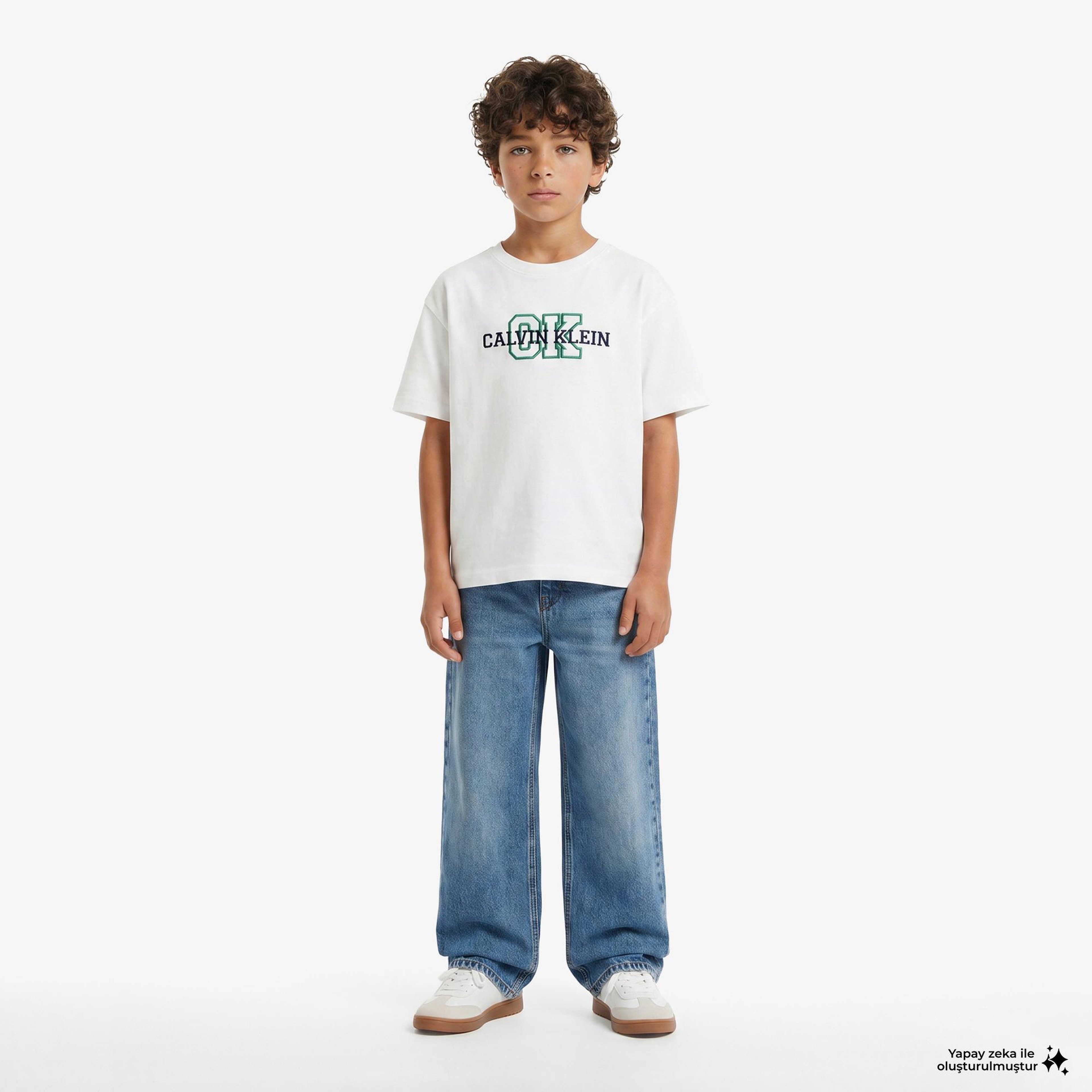 Calvin Klein Varsity Logo Çocuk Beyaz T-Shirt