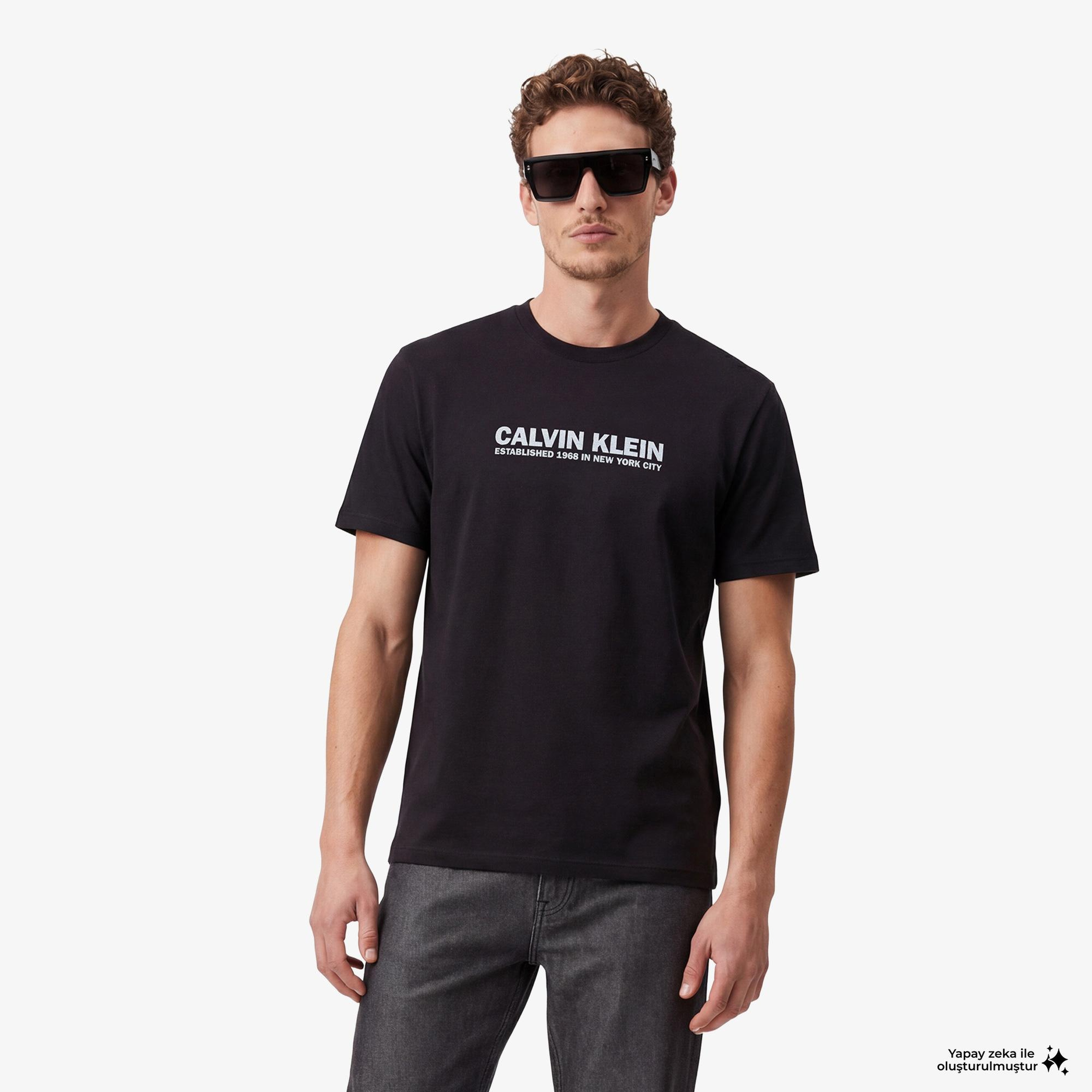 Calvin Klein 30S Grap Erkek Siyah T-Shirt