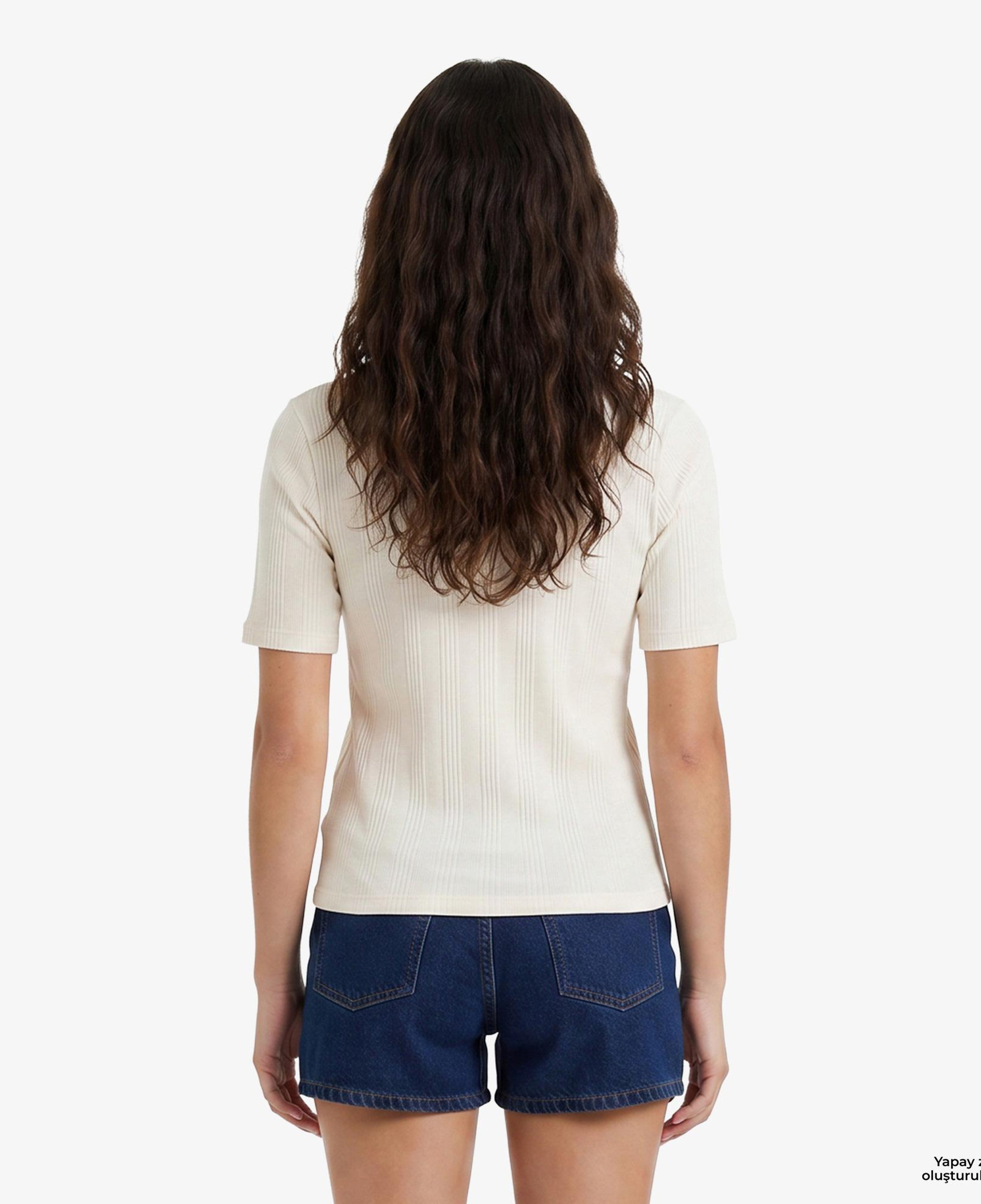 Calvin Klein Varigated Nano Logo Cneck Kadın Beyaz T-Shirt