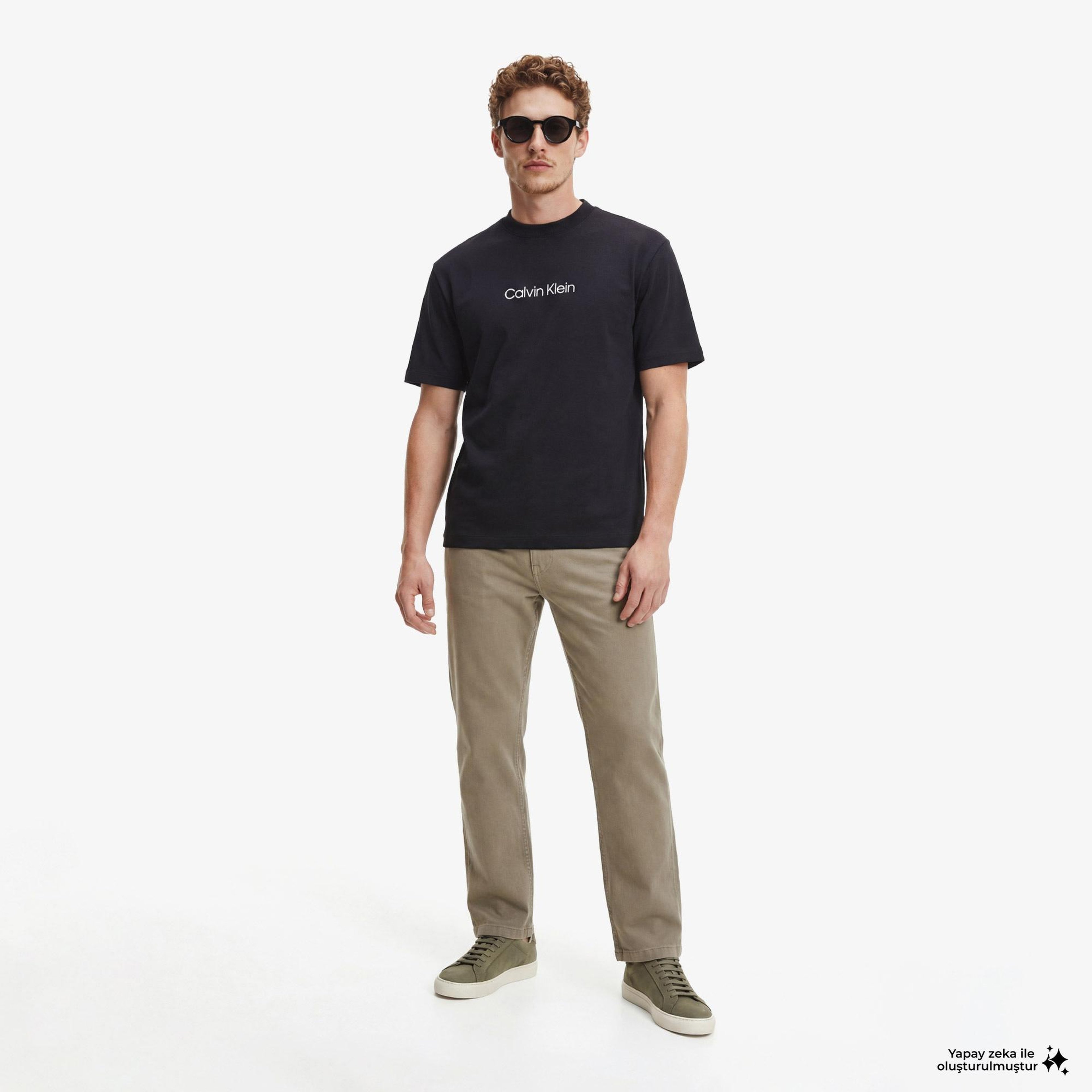 Calvin Klein Relaxed Standard Logo Crewnk Erkek Siyah T-Shirt