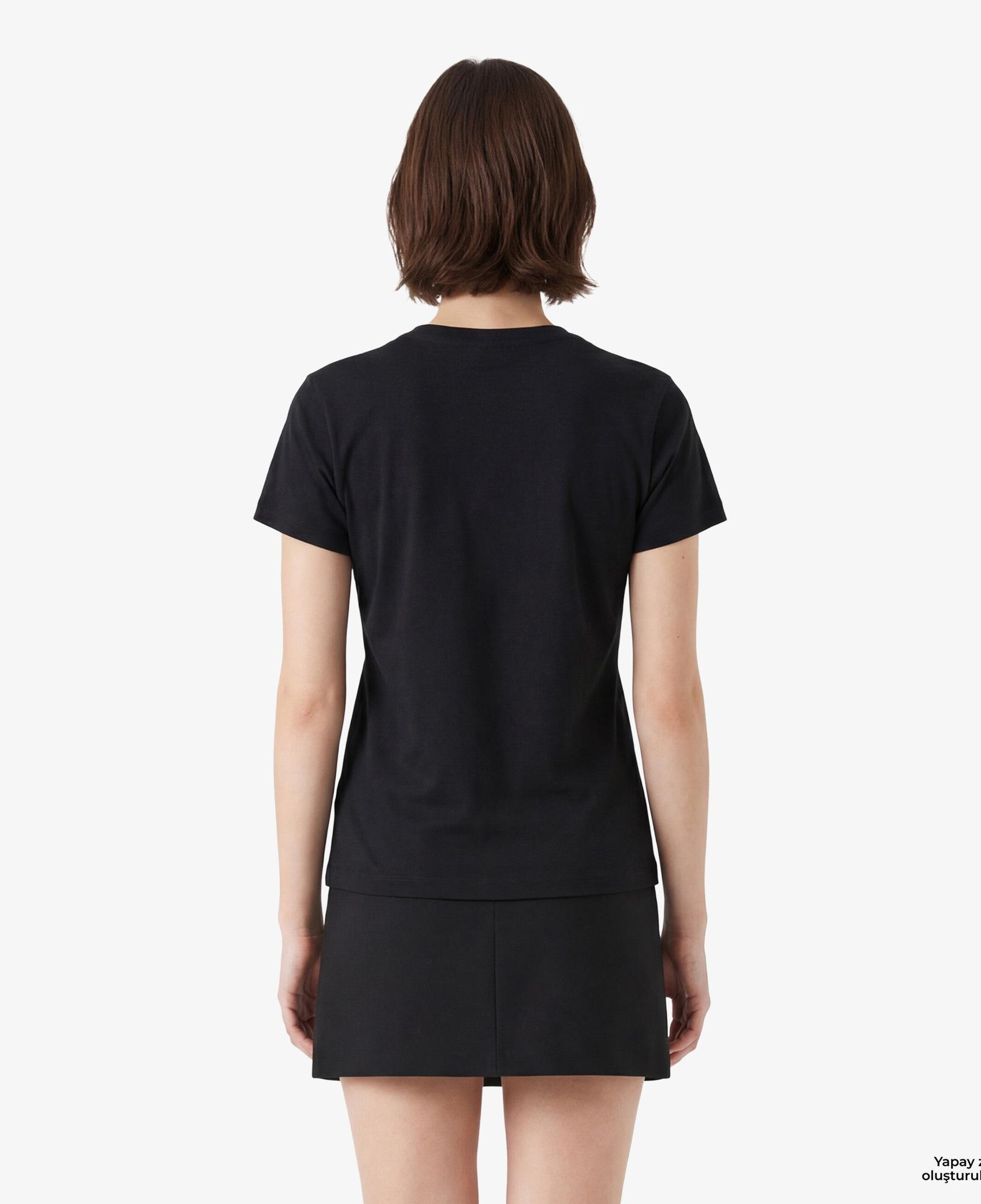 Guess Colette Aktif Slim Fit Kadın Krem T-Shirt