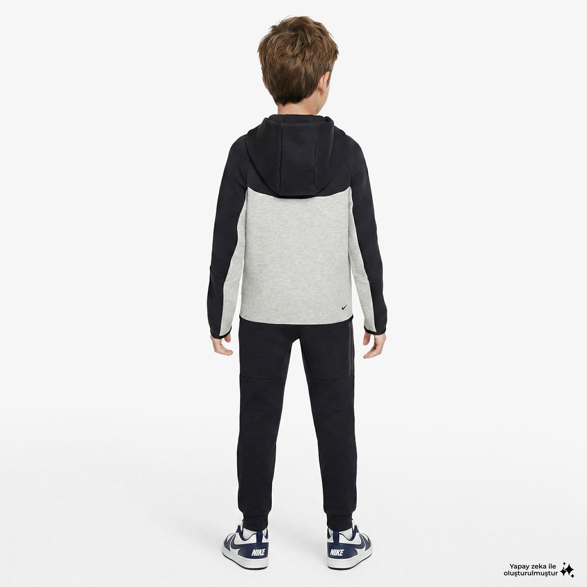 Nike Sportswear Tech Fleece Çocuk Siyah Eşofman Üstü
