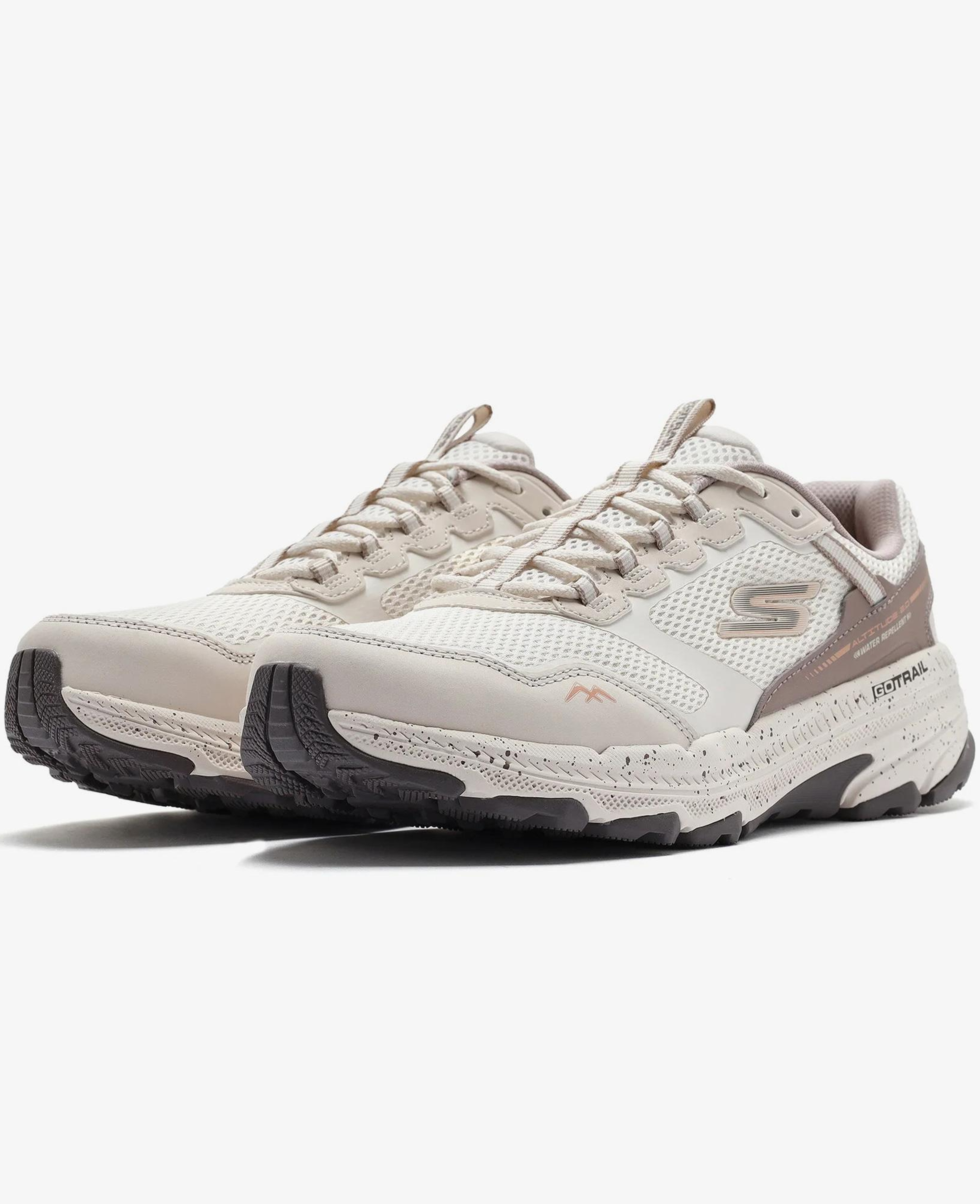 Skechers Go Run Trail Altitude 2.0 Ravine Kadın Bej Koşu Ayakkabısı