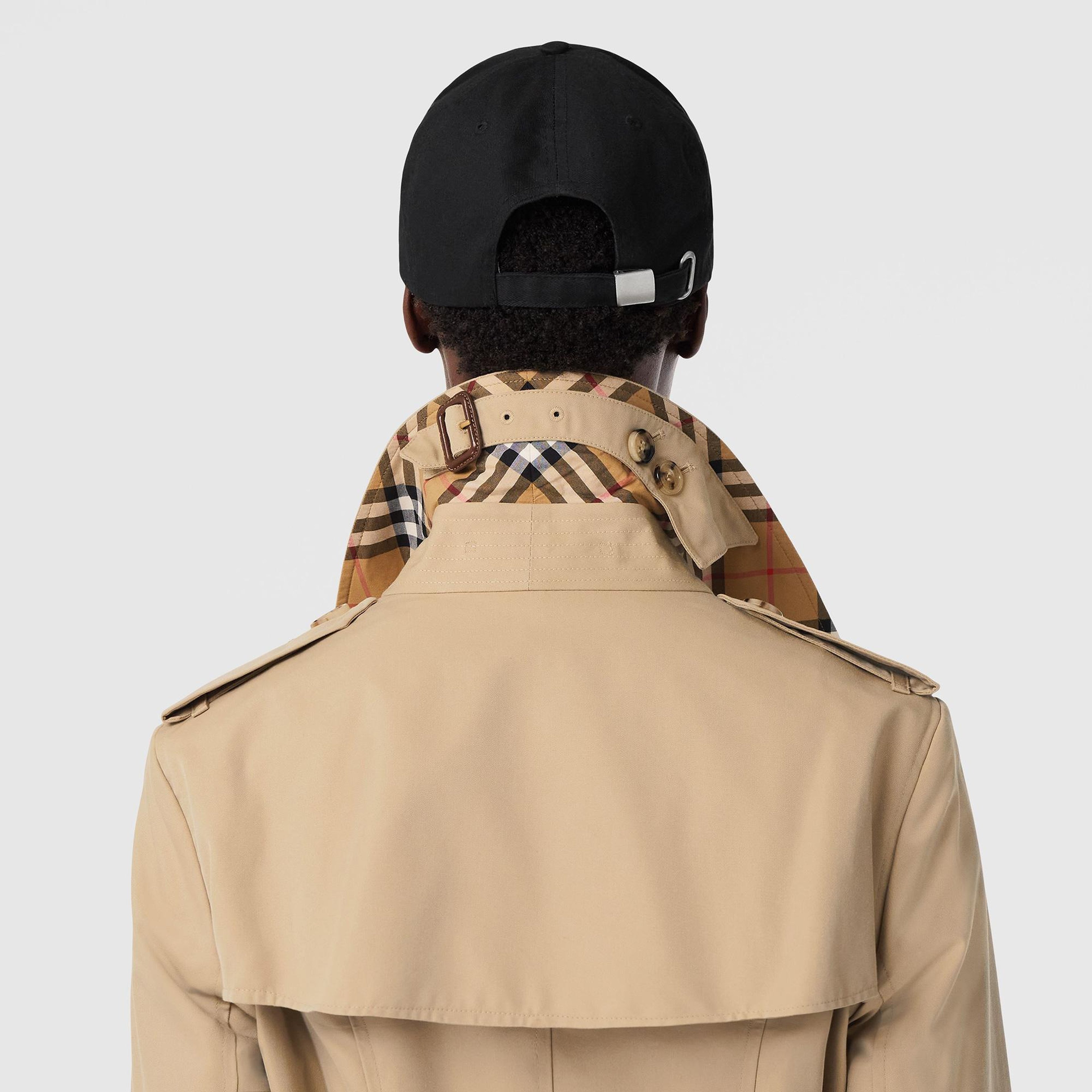 Burberry The Mid-Length Chelsea Heritage Kadın Bej Trençkot