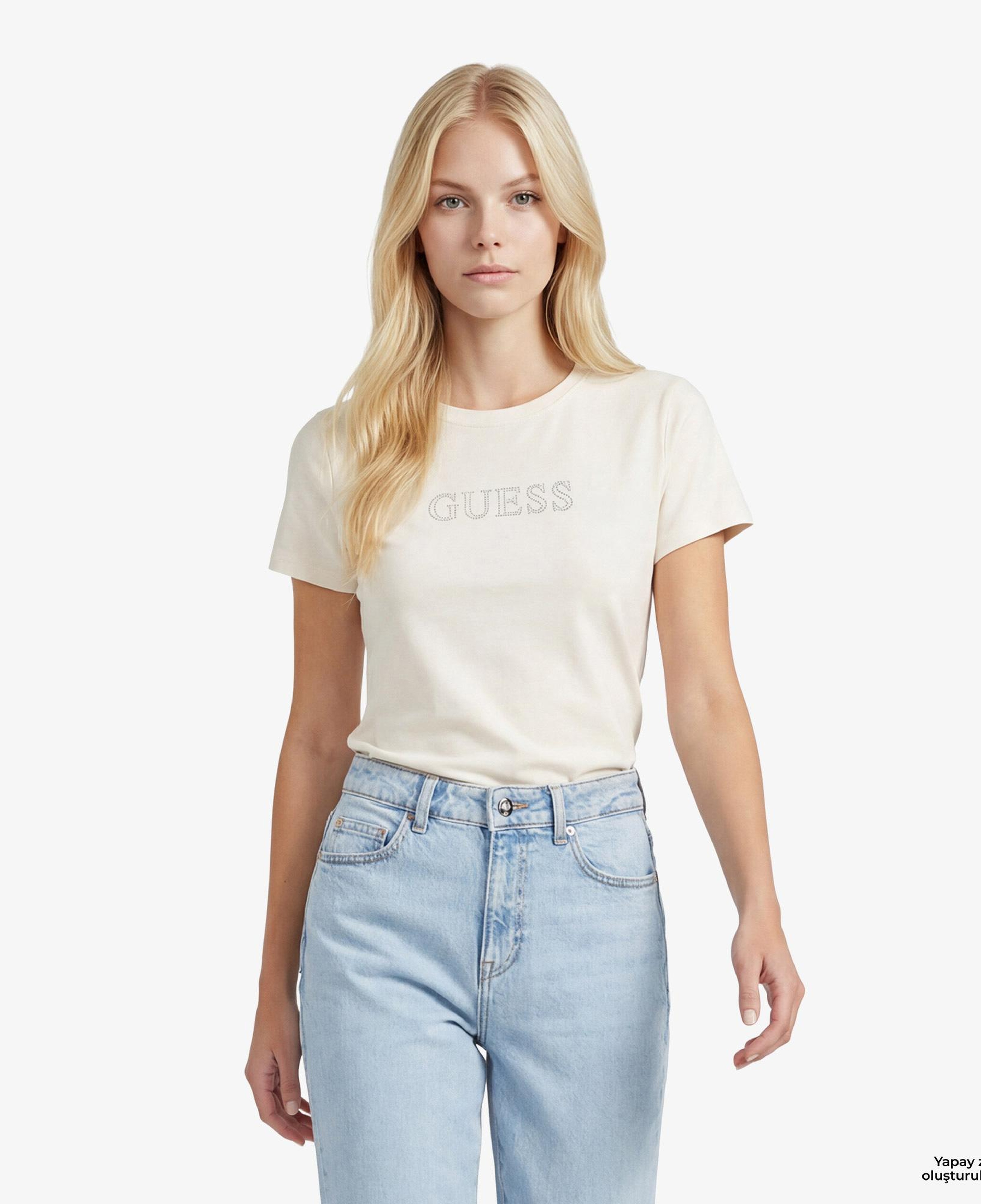 Guess Briana Aktif Regular Fit Kadın Bej T-Shirt