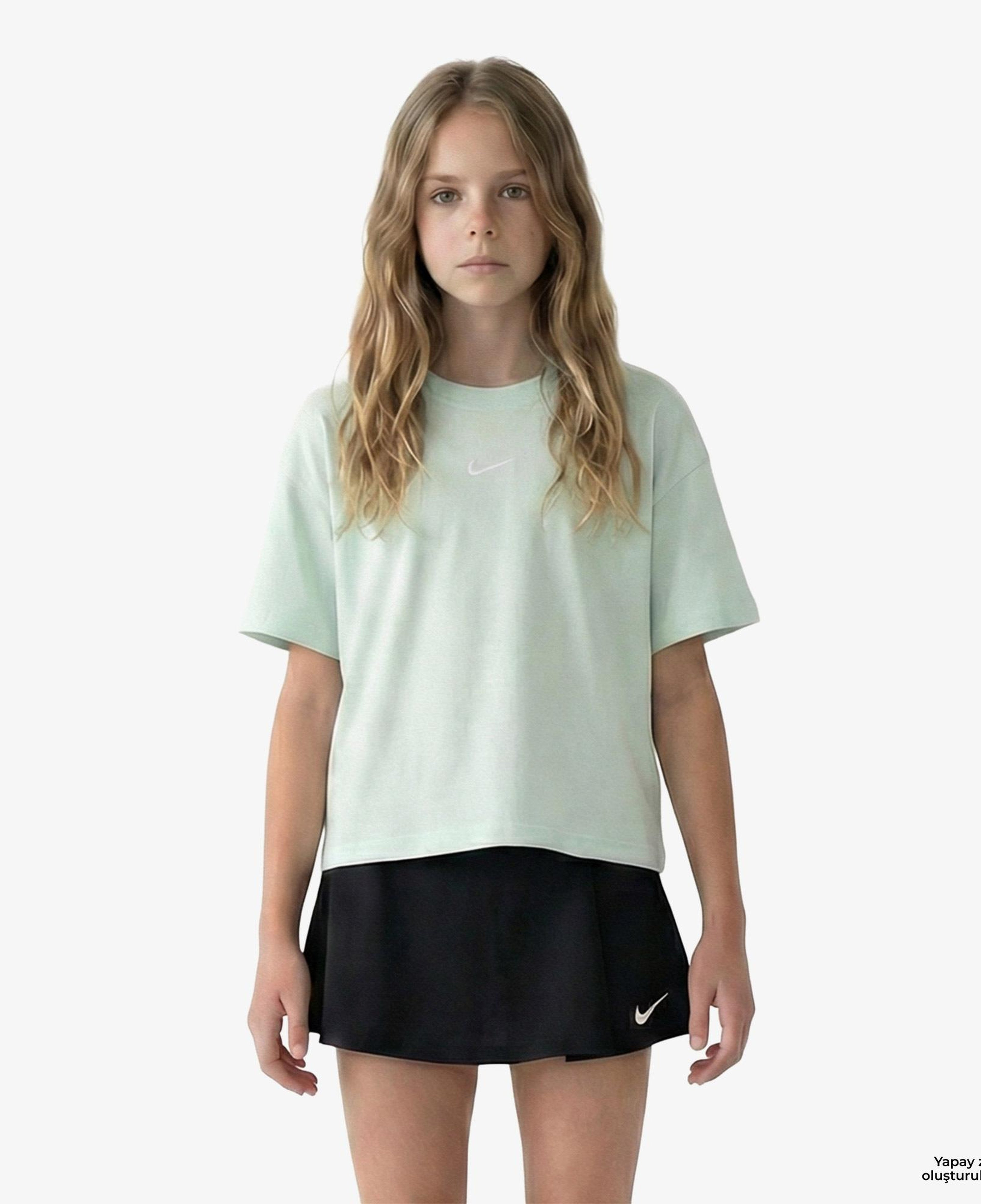 Nike Sportswear Essential Çocuk Yeşil T-Shirt